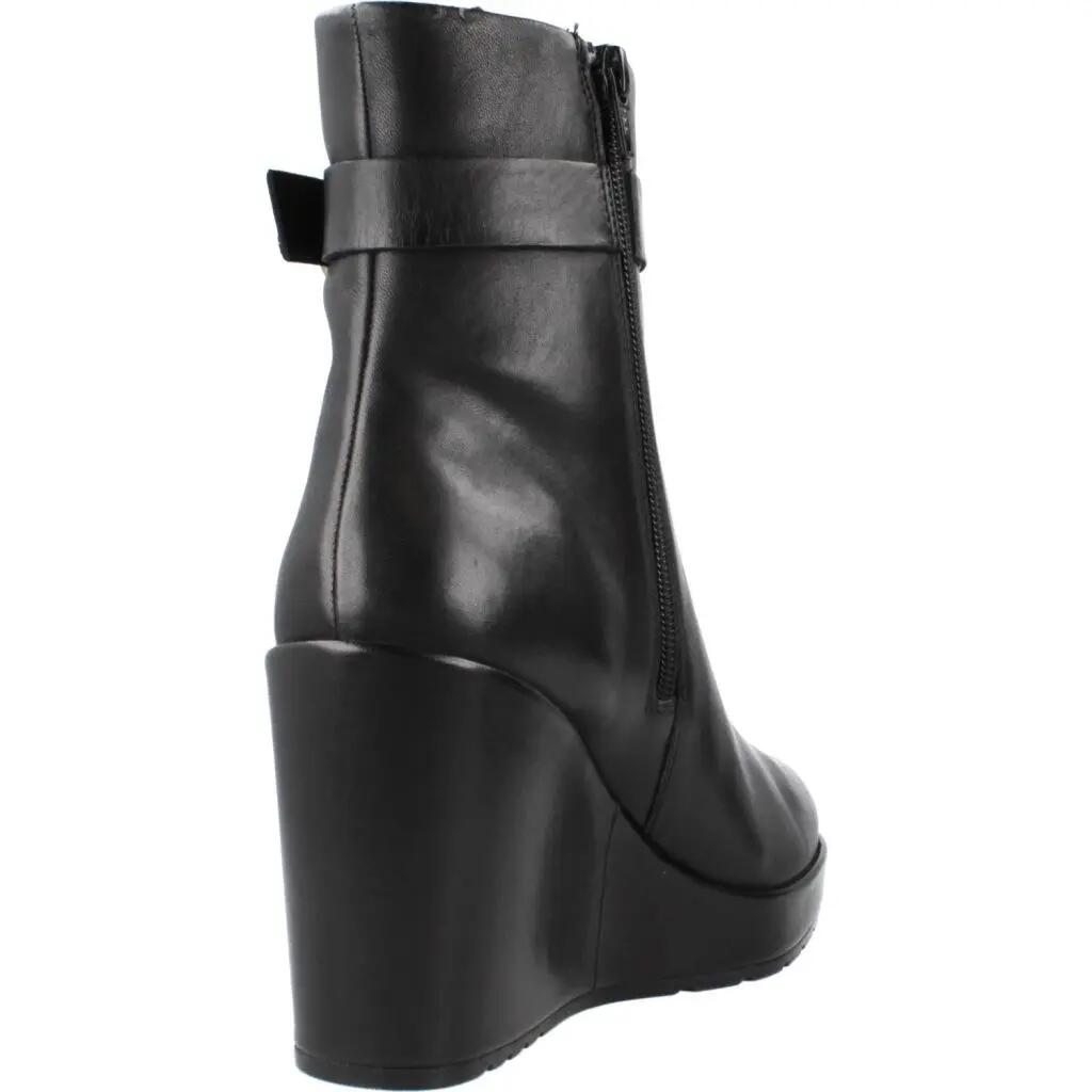 GEOX D MANILVA Czarny 3/5