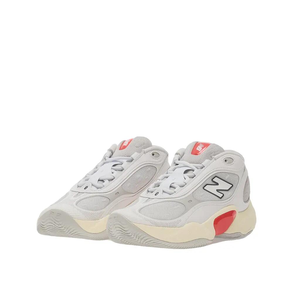 Zapatillas de baloncesto New Balance BB Blancas 5/6
