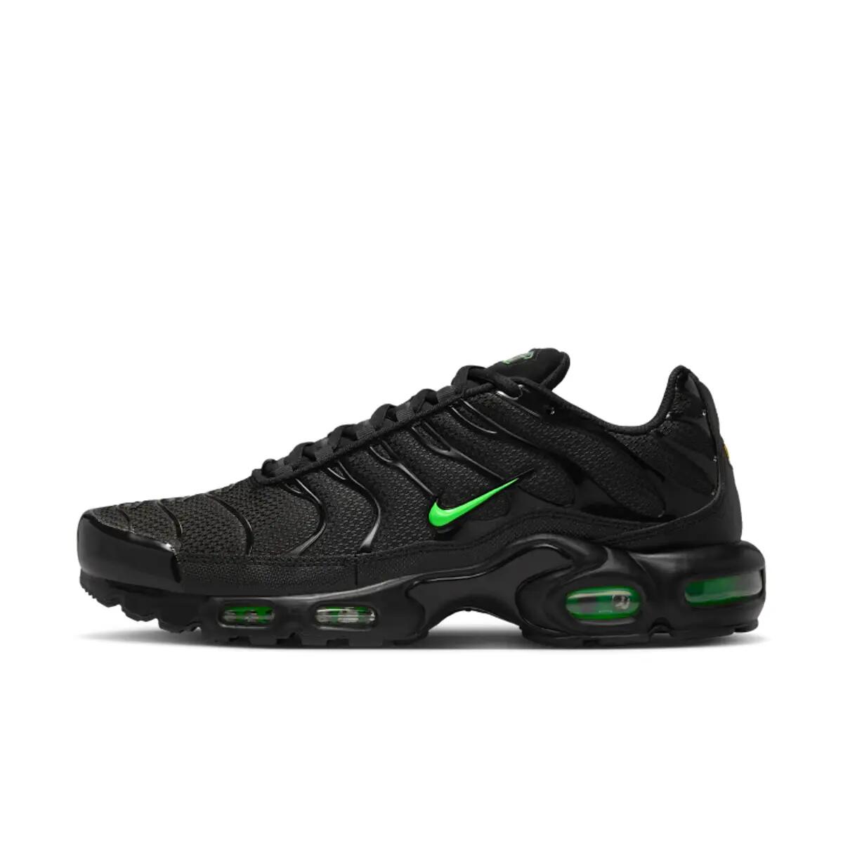 Nike Air Max Plus Black Green Strike 3/6