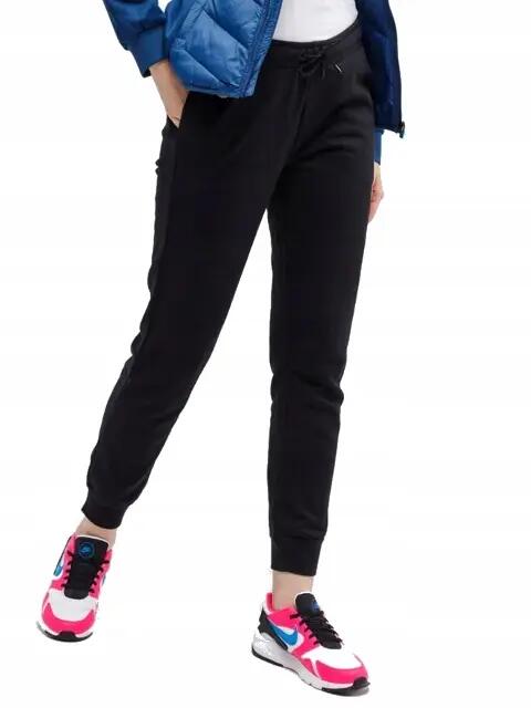 Spodnie Sportowe damskie Nike W Essential Pant Reg Fleece 4/5