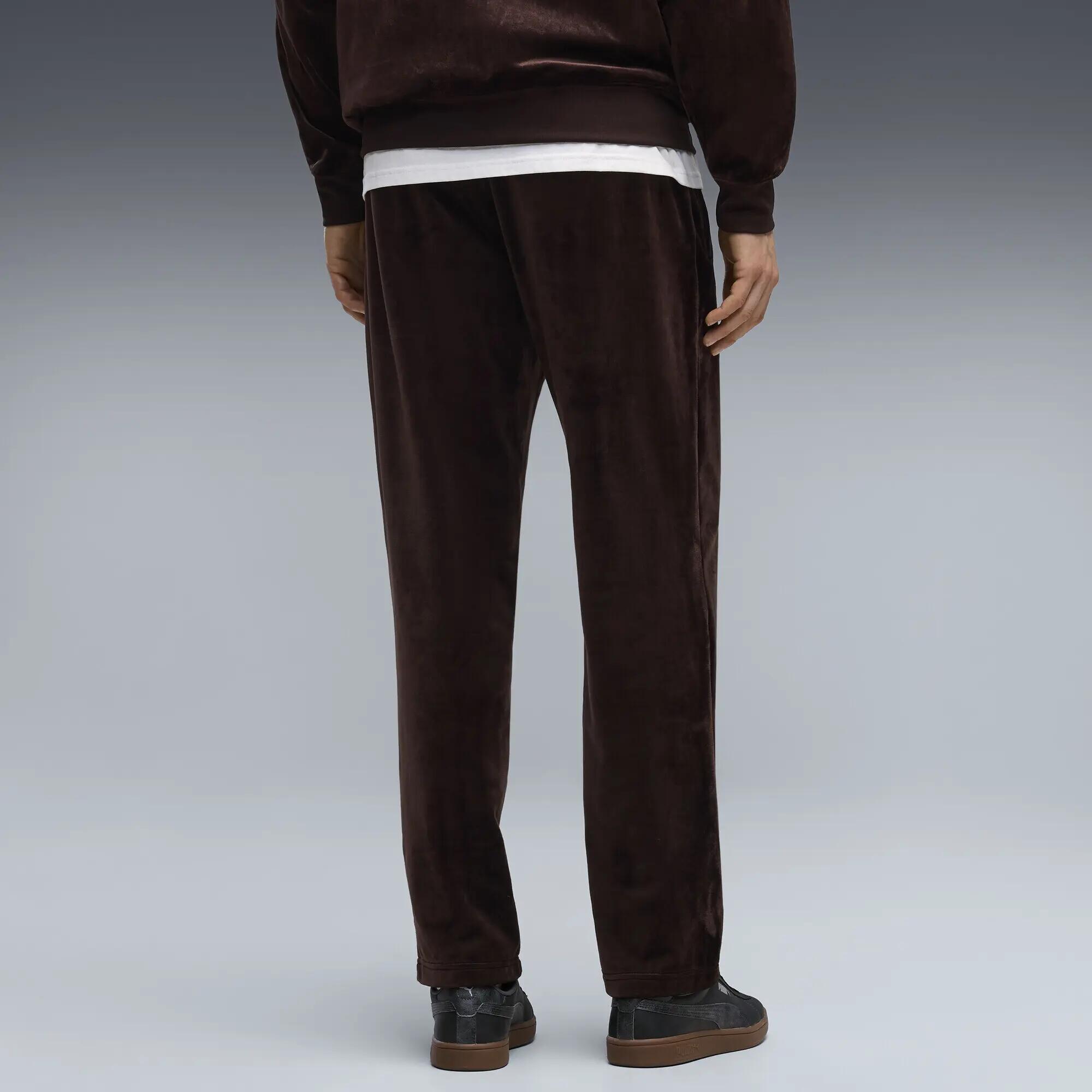Essentials Elevated Relaxed Velour Track Pants Men PUMA 3/5