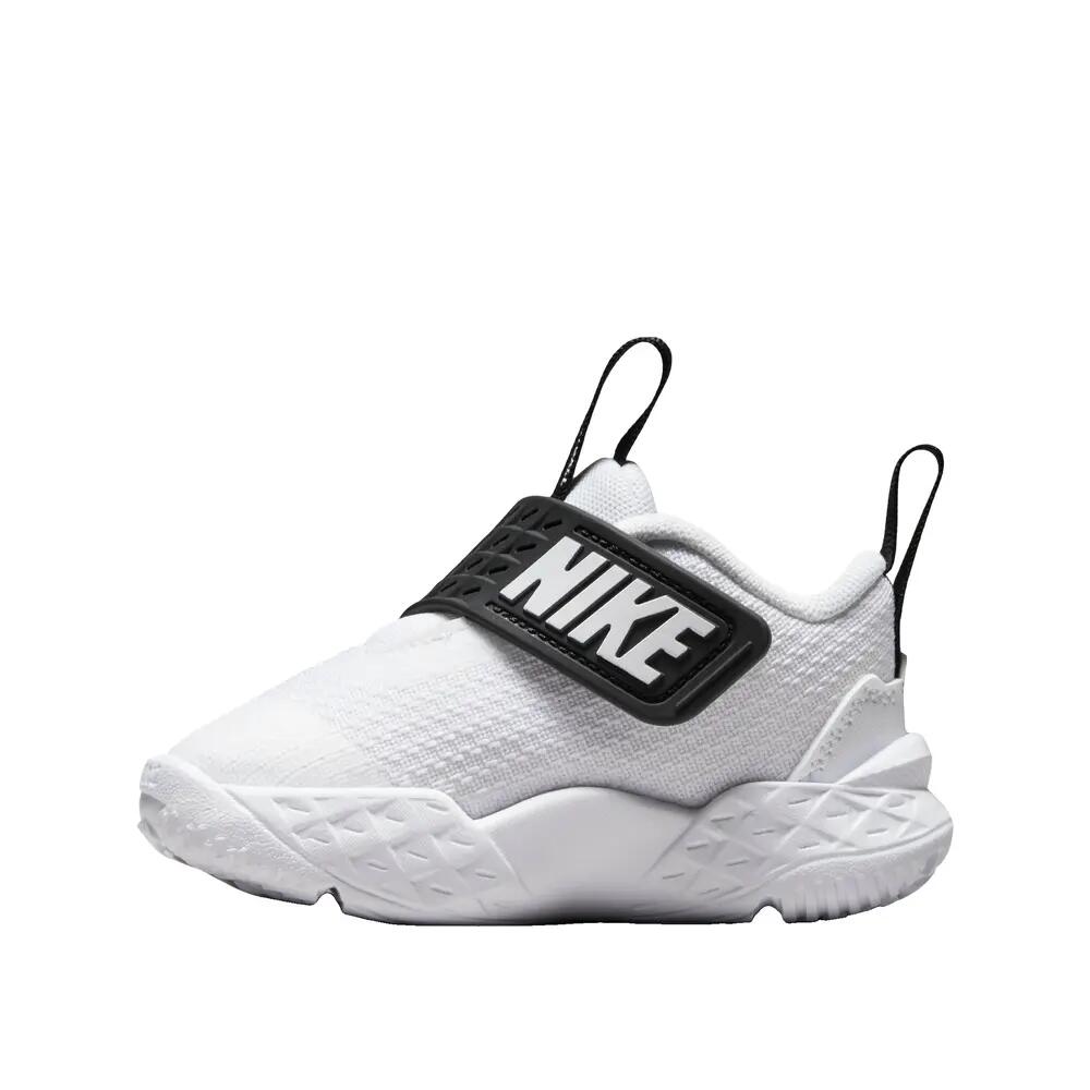 Nike Team Hustle D 12 Basketball Shoes White/Black 5/6