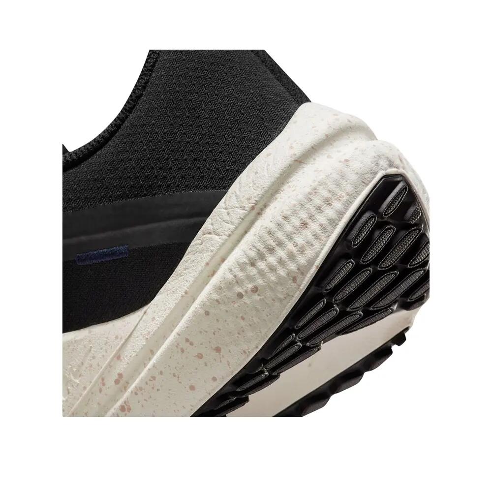 Buty do biegania Nike Air Winflo 10 Czarny/Czerwony 6/8