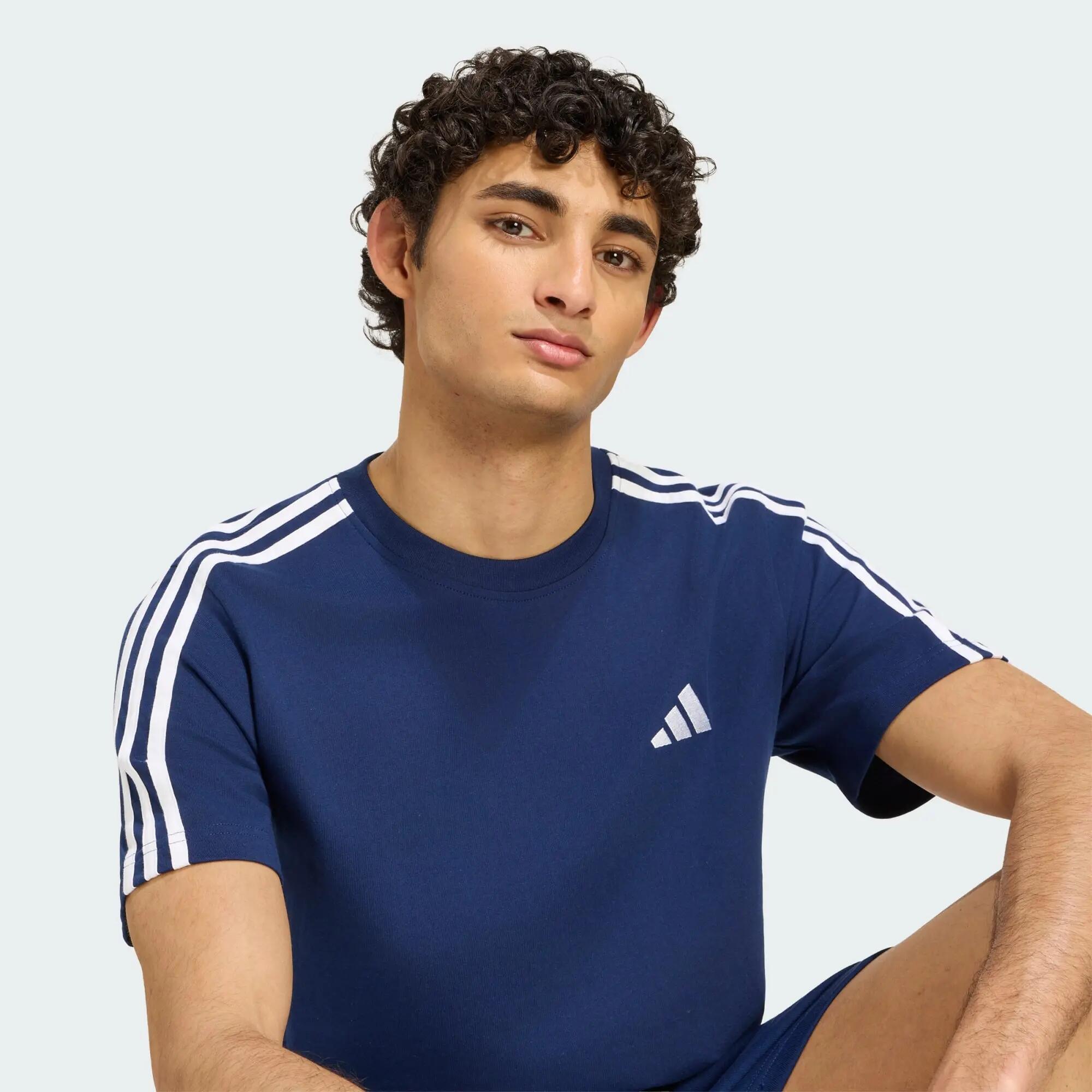 Essentials 3-Stripes Single Jersey T-shirt met Logo Links op de Borst 4/6