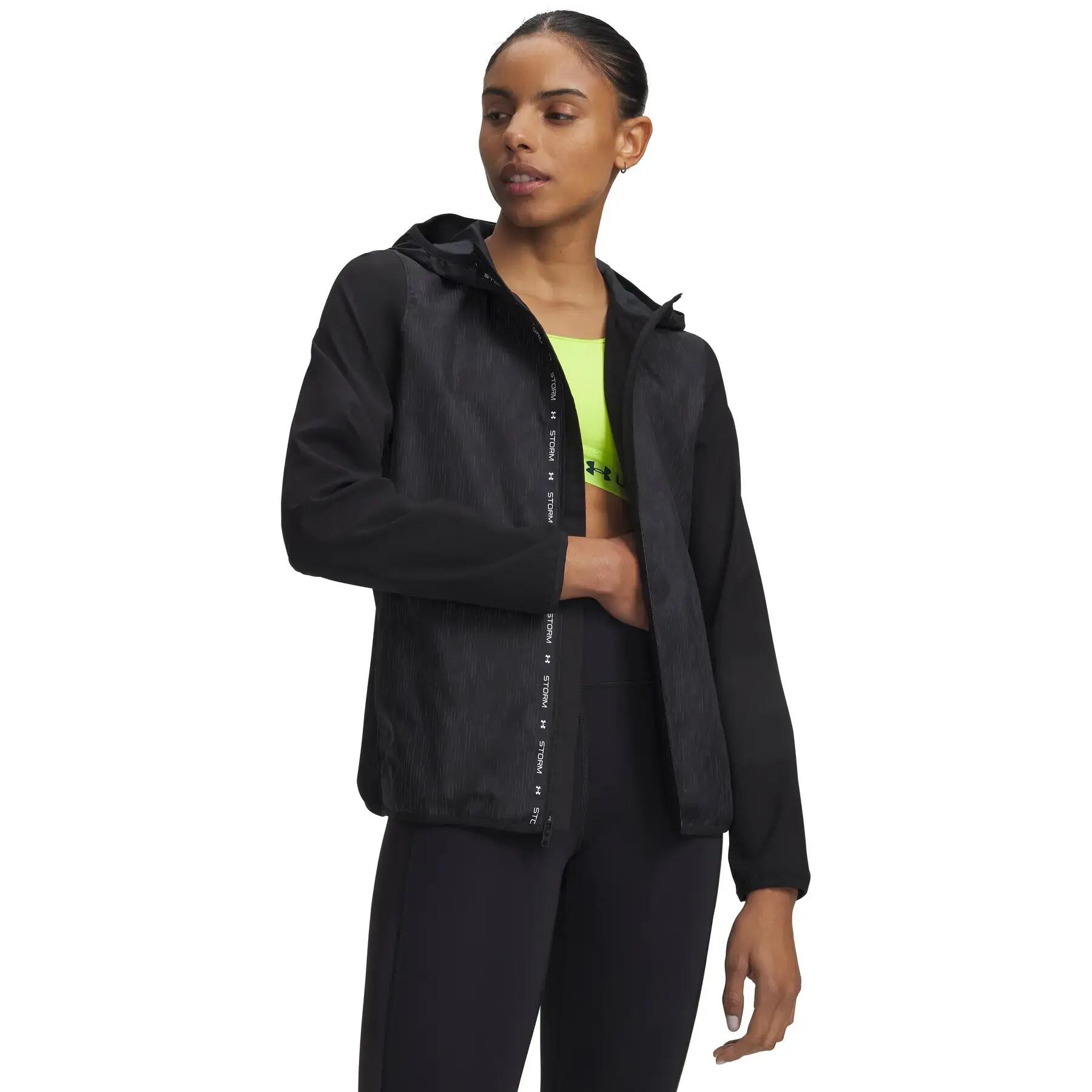 UNDER ARMOUR picture