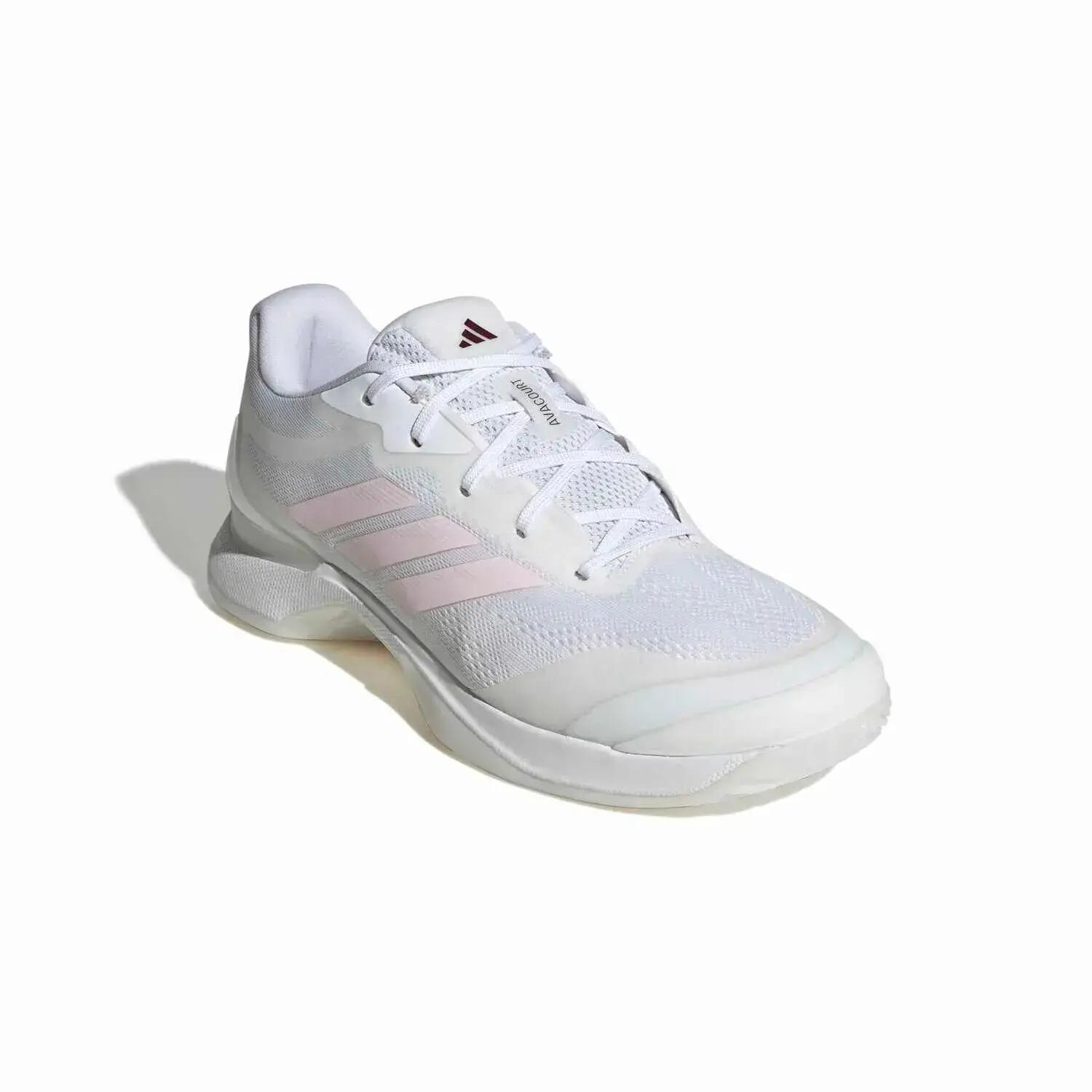 Sneakers da donna adidas Avacourt 3 6/7