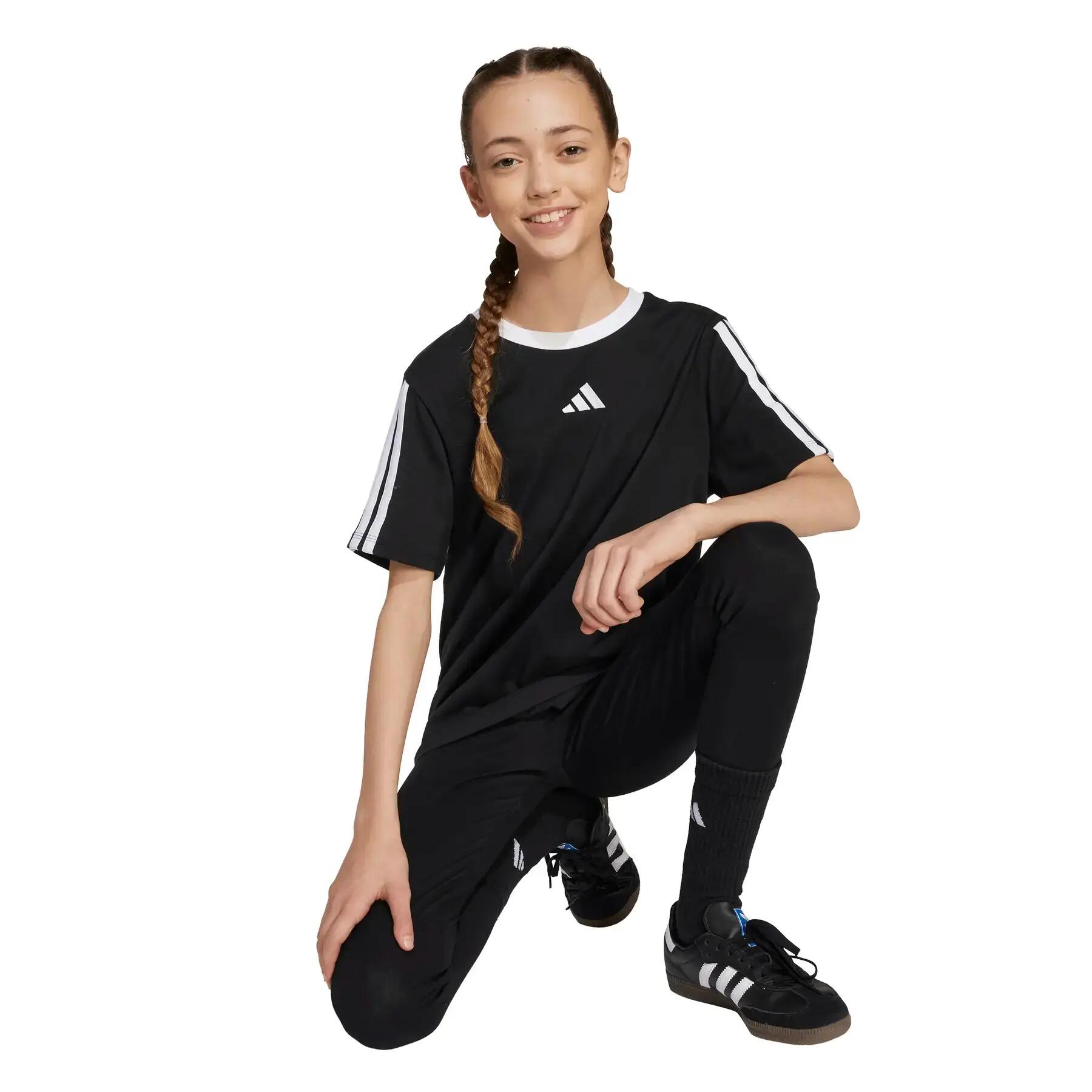 T-shirt de menina adidas Essentials 4/6