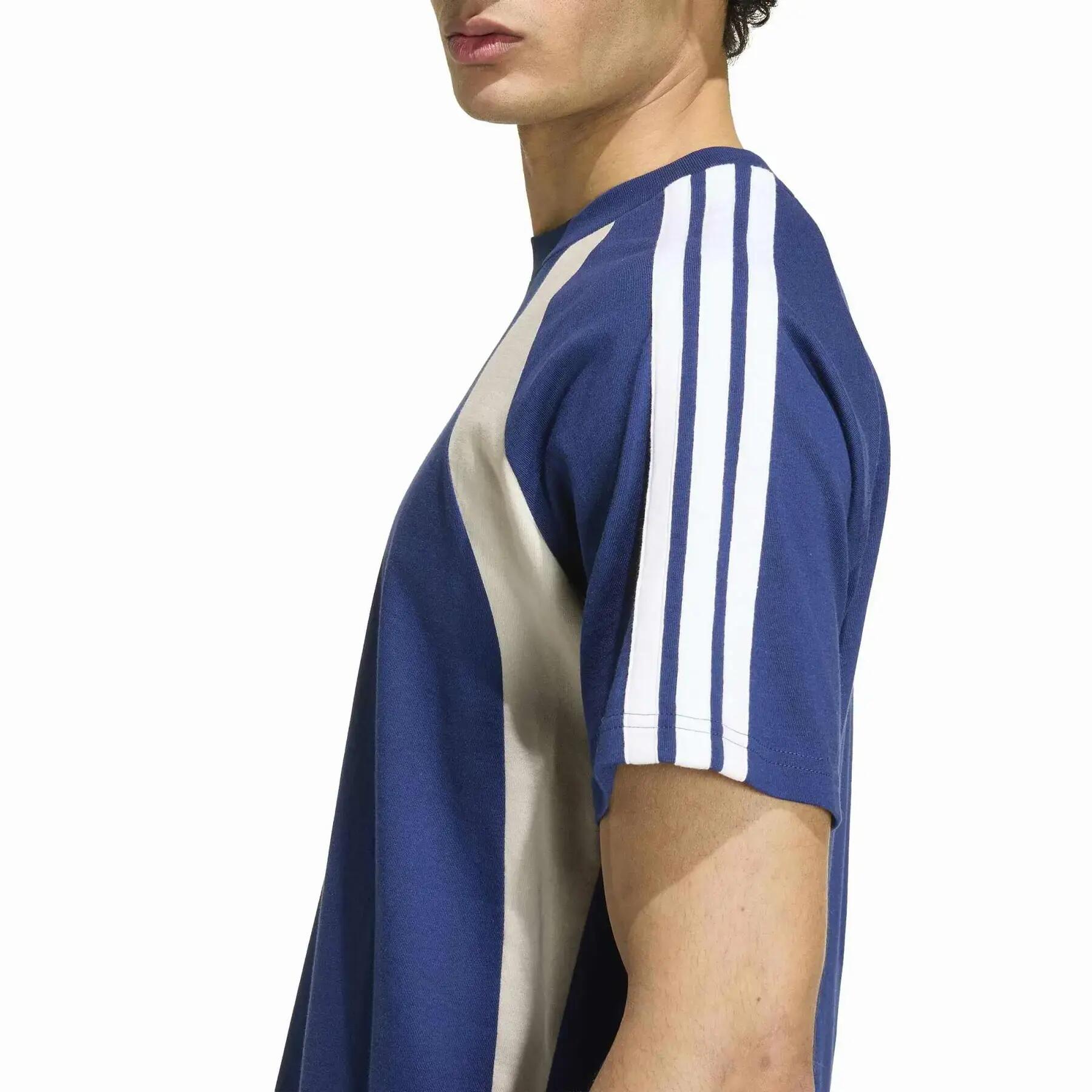 T-shirt adidas Seasonal Essentials Colorblock 6/6