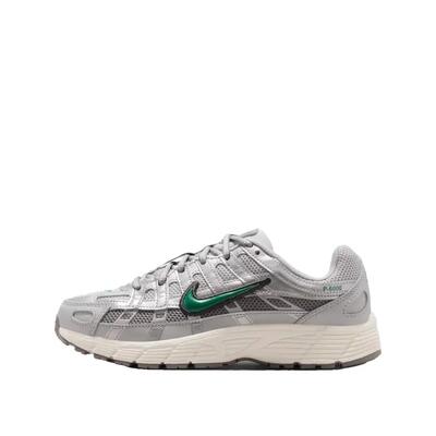 Nike p-6000 sneakers groen