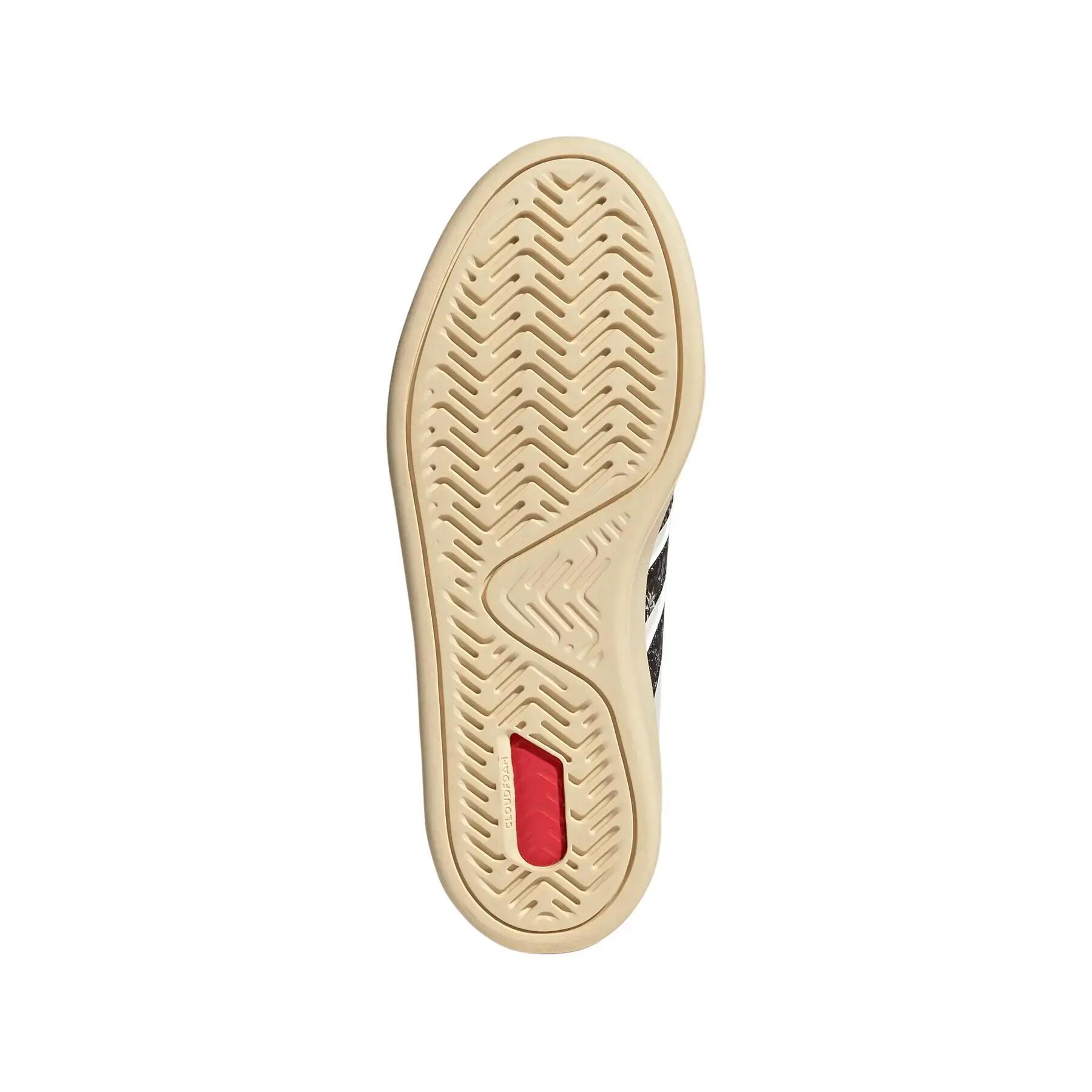 Baskets femme adidas Grand Court 3.0 7/7