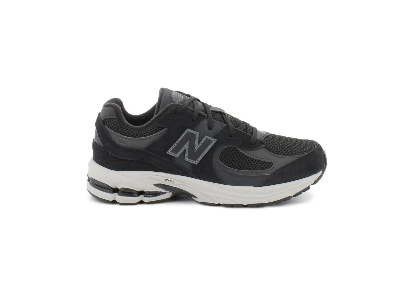 Baskets Garçon 2002R, New Balance 5/5