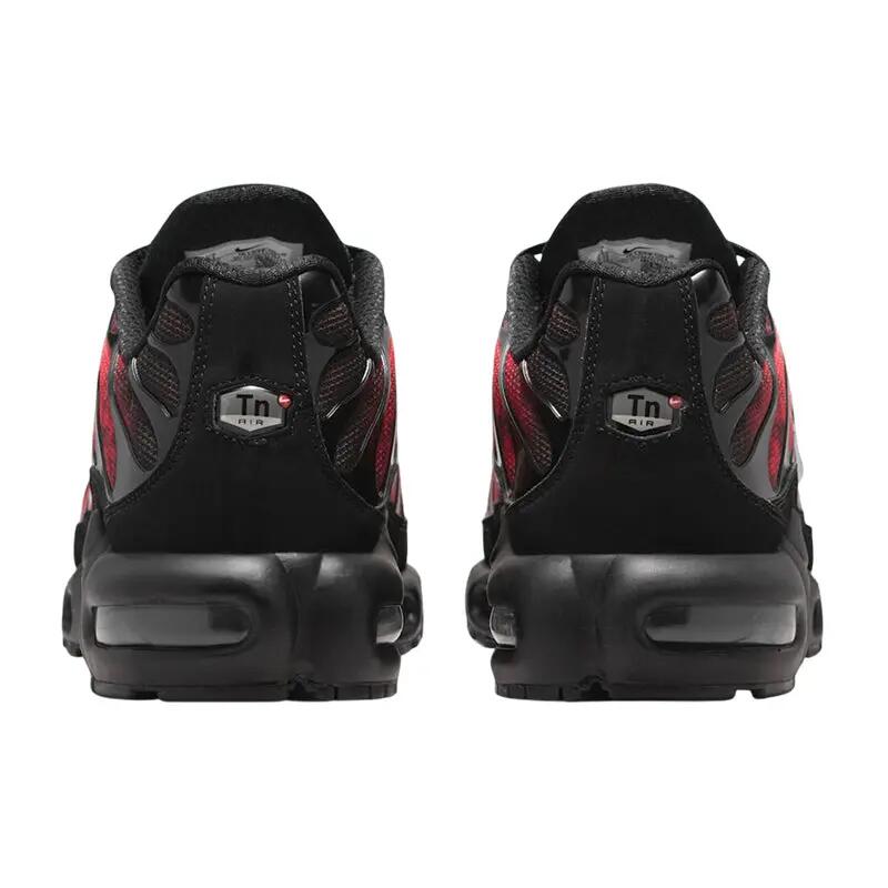 Basket Homme Nike AIR MAX PLUS 5/7