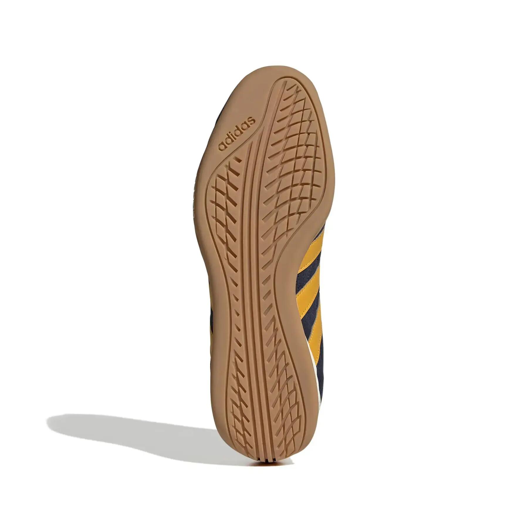 Baskets adidas Groundpulse 4/8