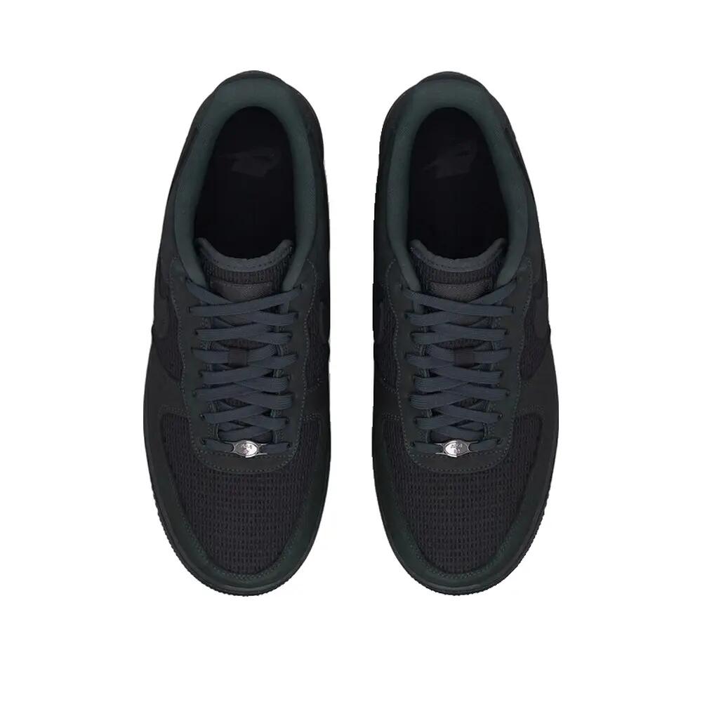 Nike Air Force 1 Low Schuhe in Schwarz 6/8