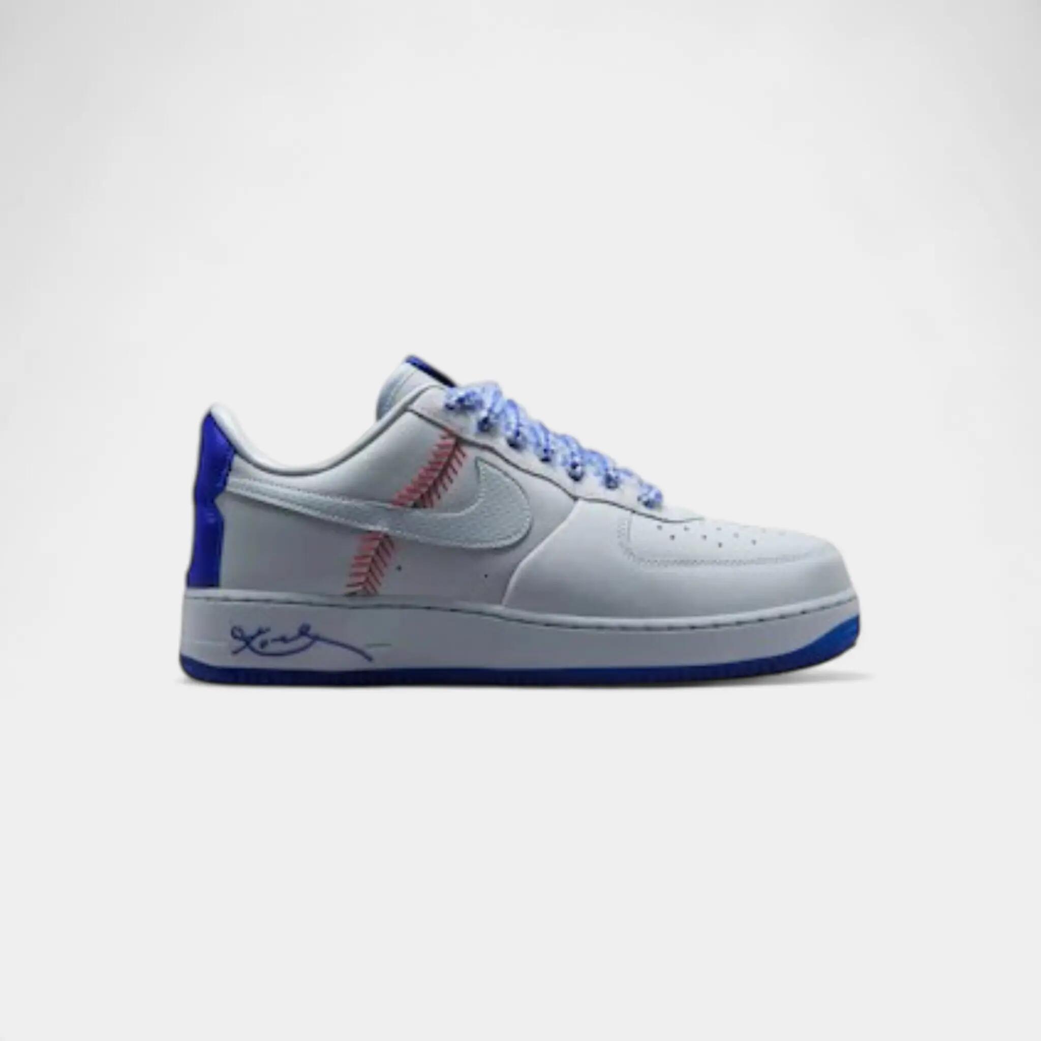 NIKE picture