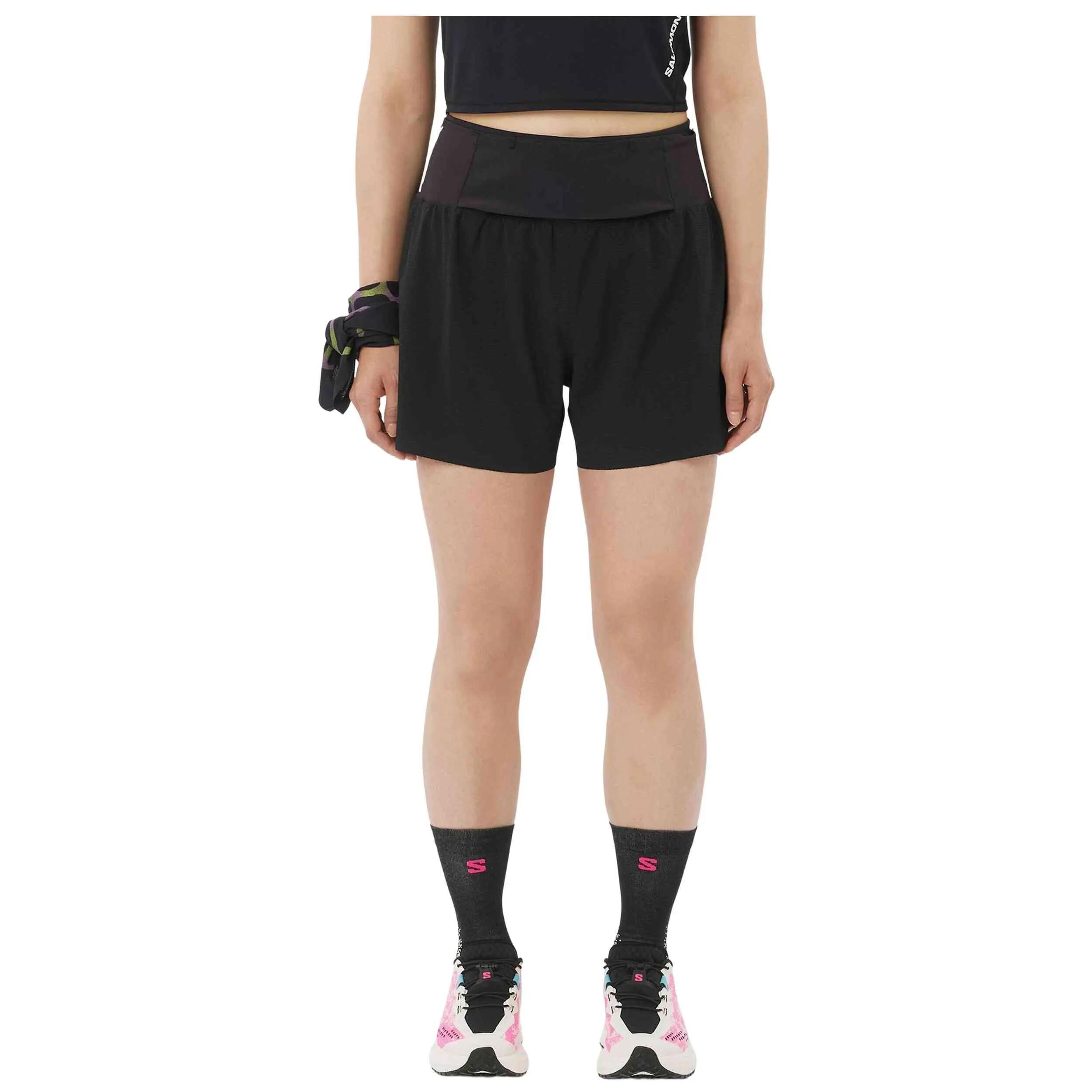 Pantaloncini Salomon modello Sense Aero 2in1 Trail 4 per donne 3/5