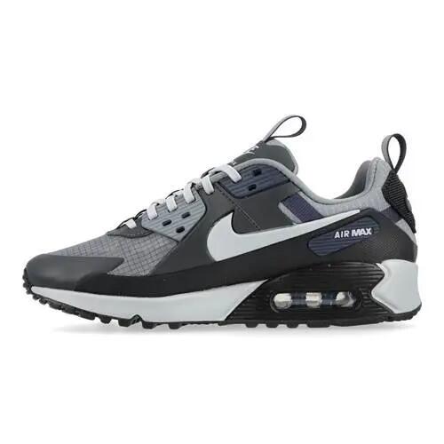 NIKE picture