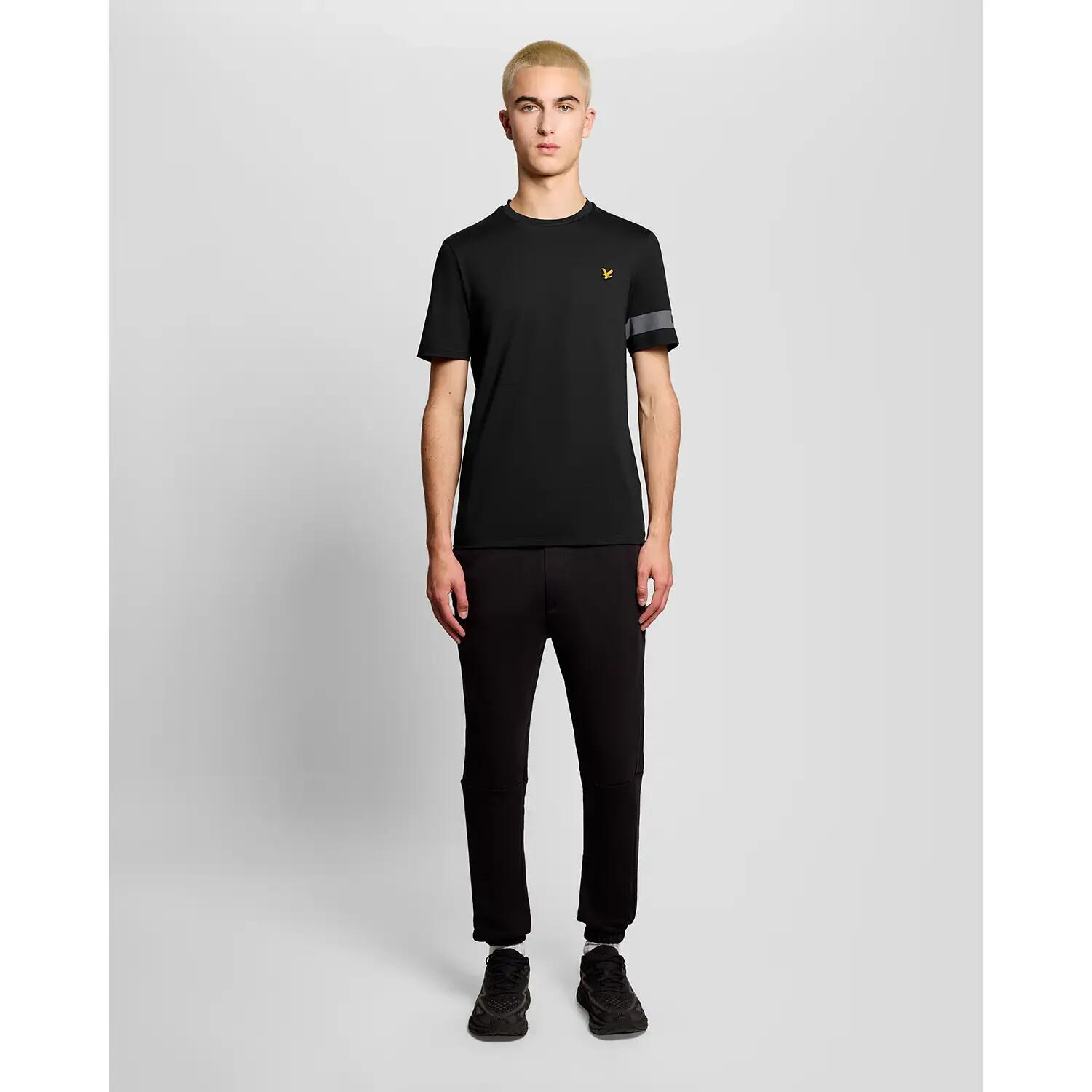 Sportliches Marken-T-Shirt mit Ärmeln Lyle & Scott 2/6