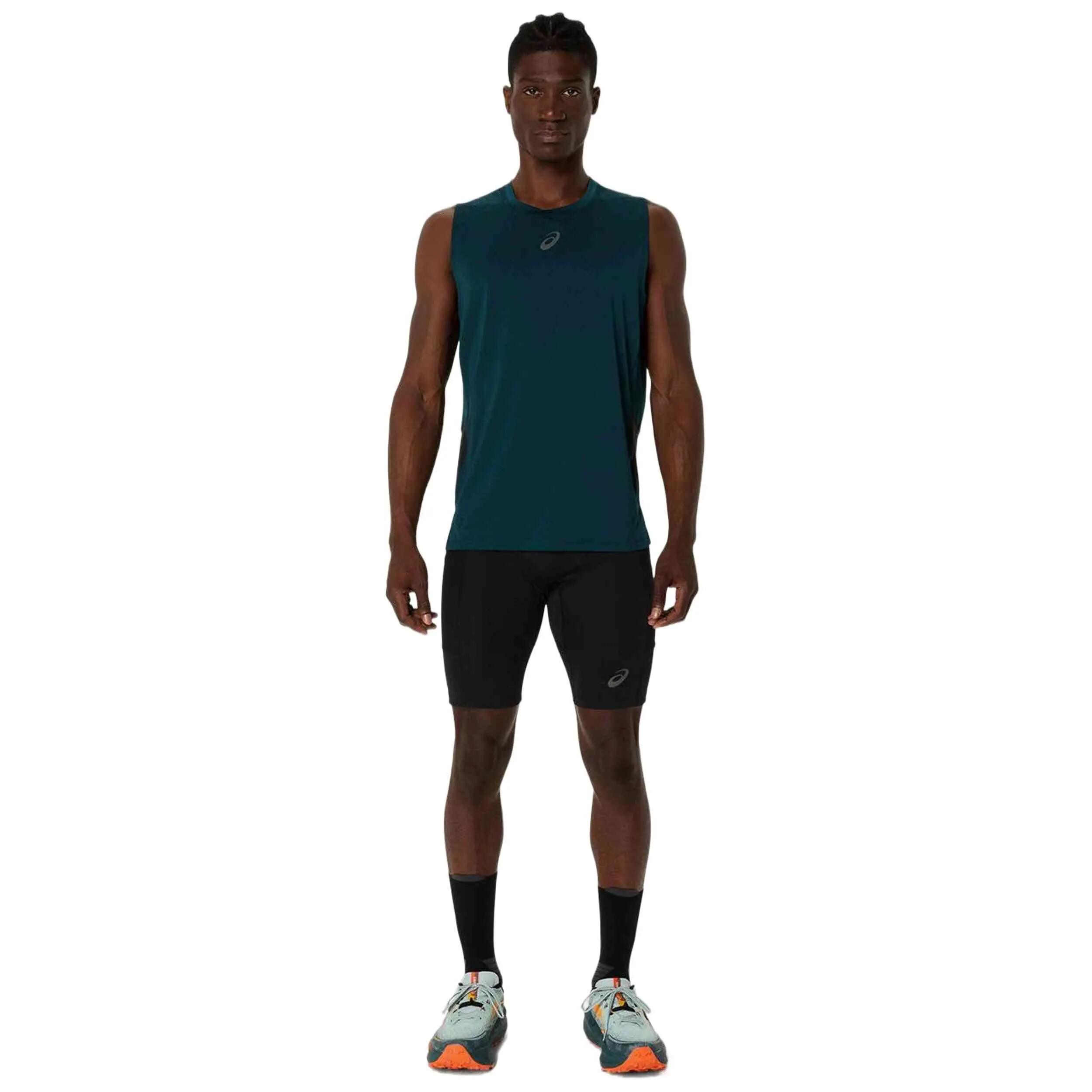 Kurze hose Asics Modell 2011D267-001 für männer 4/5