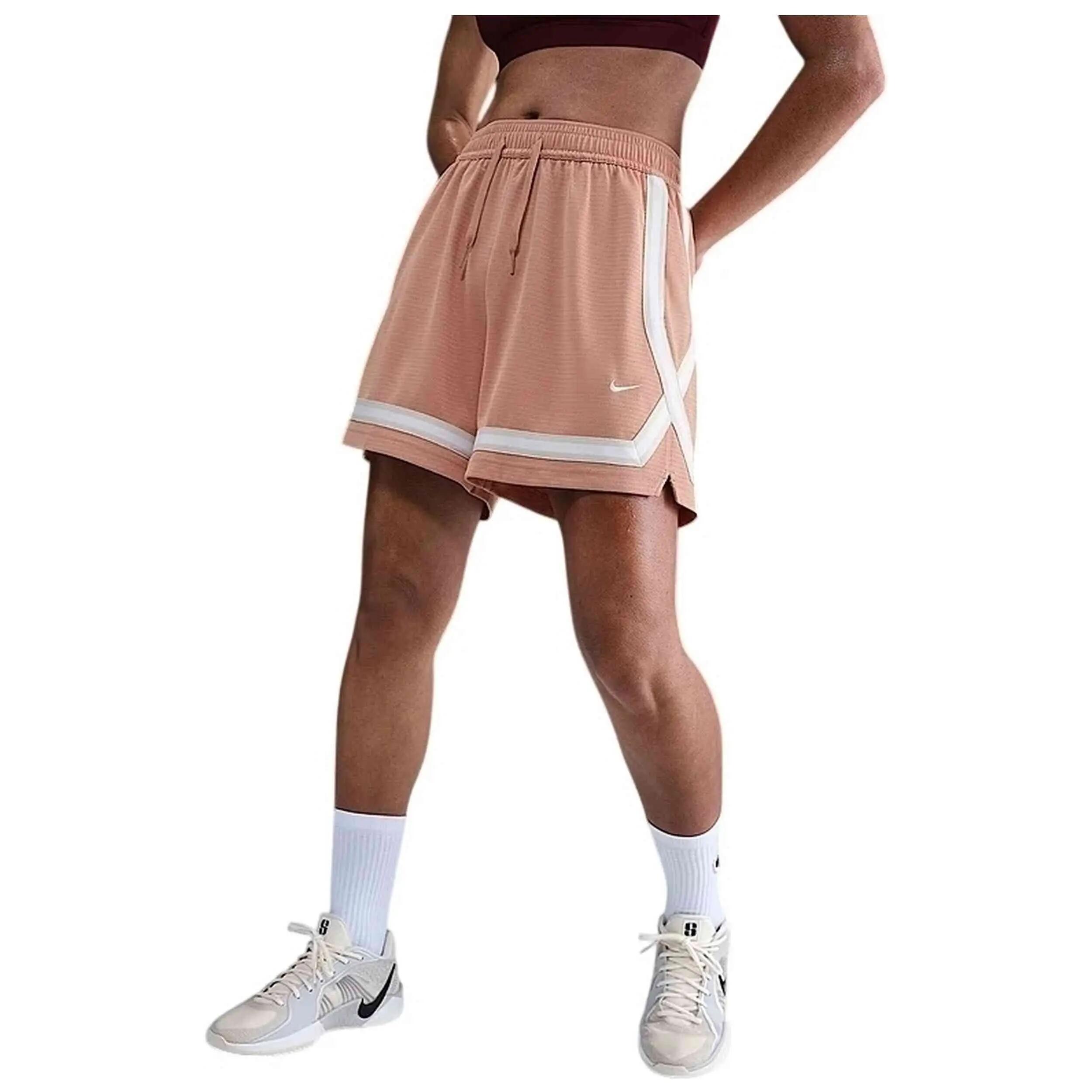 Pantaloncini Nike modello FV8505-688 per donne 3/5
