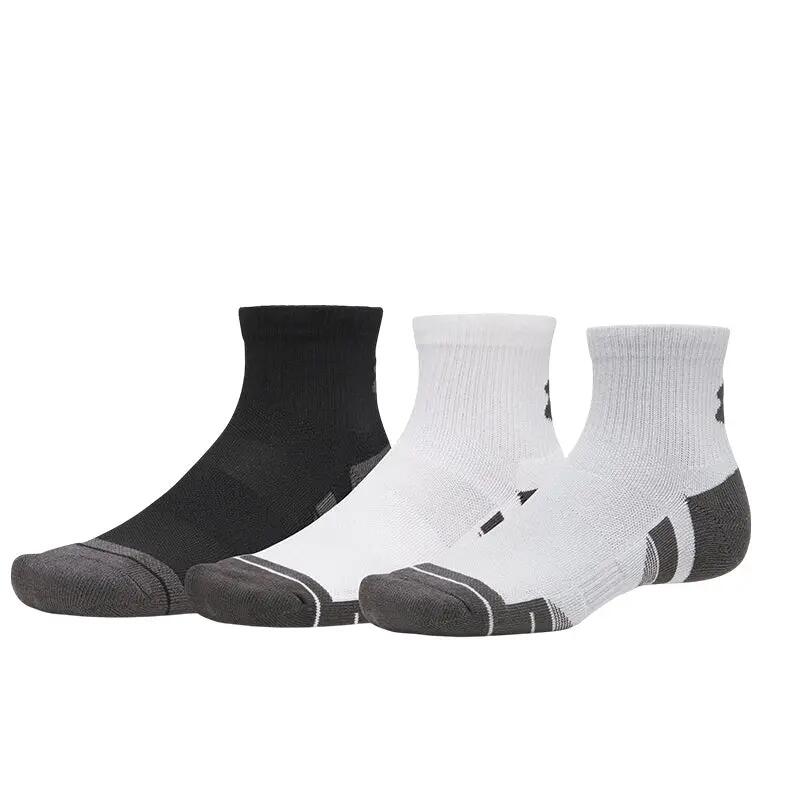 UNDER ARMOUR picture