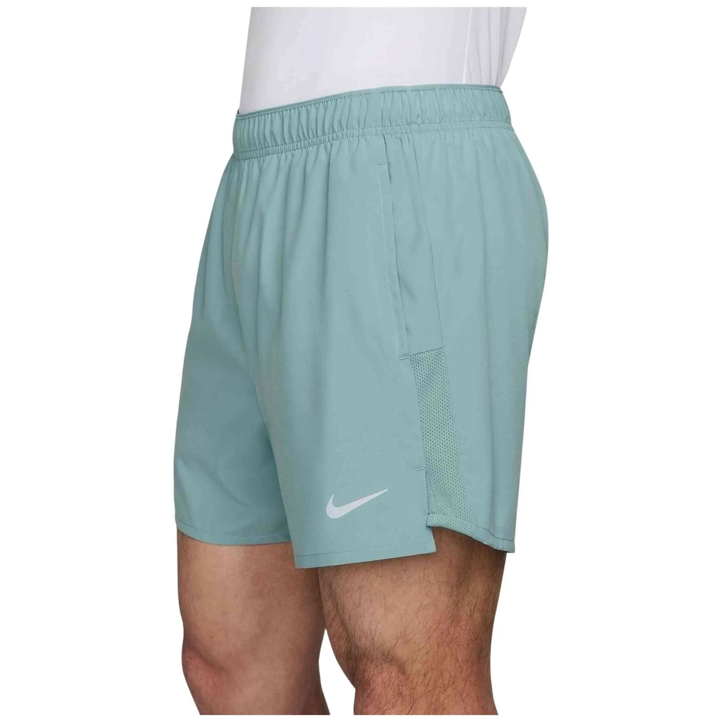 Pantaloncini Nike modello HJ3588-017 per uomini 3/4