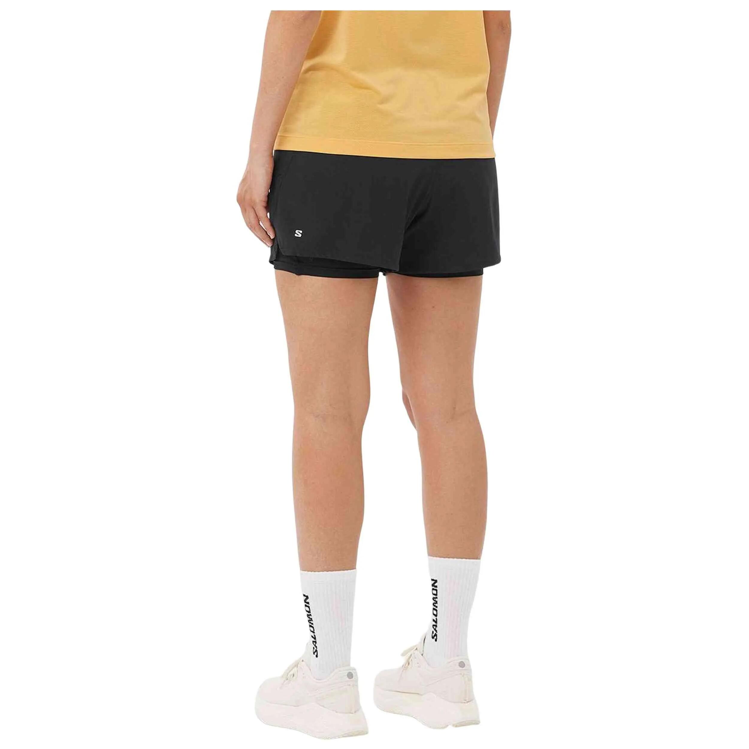 Kurze hose Salomon Modell SHAKEout CORE 2IN1 4" für frauen 3/5