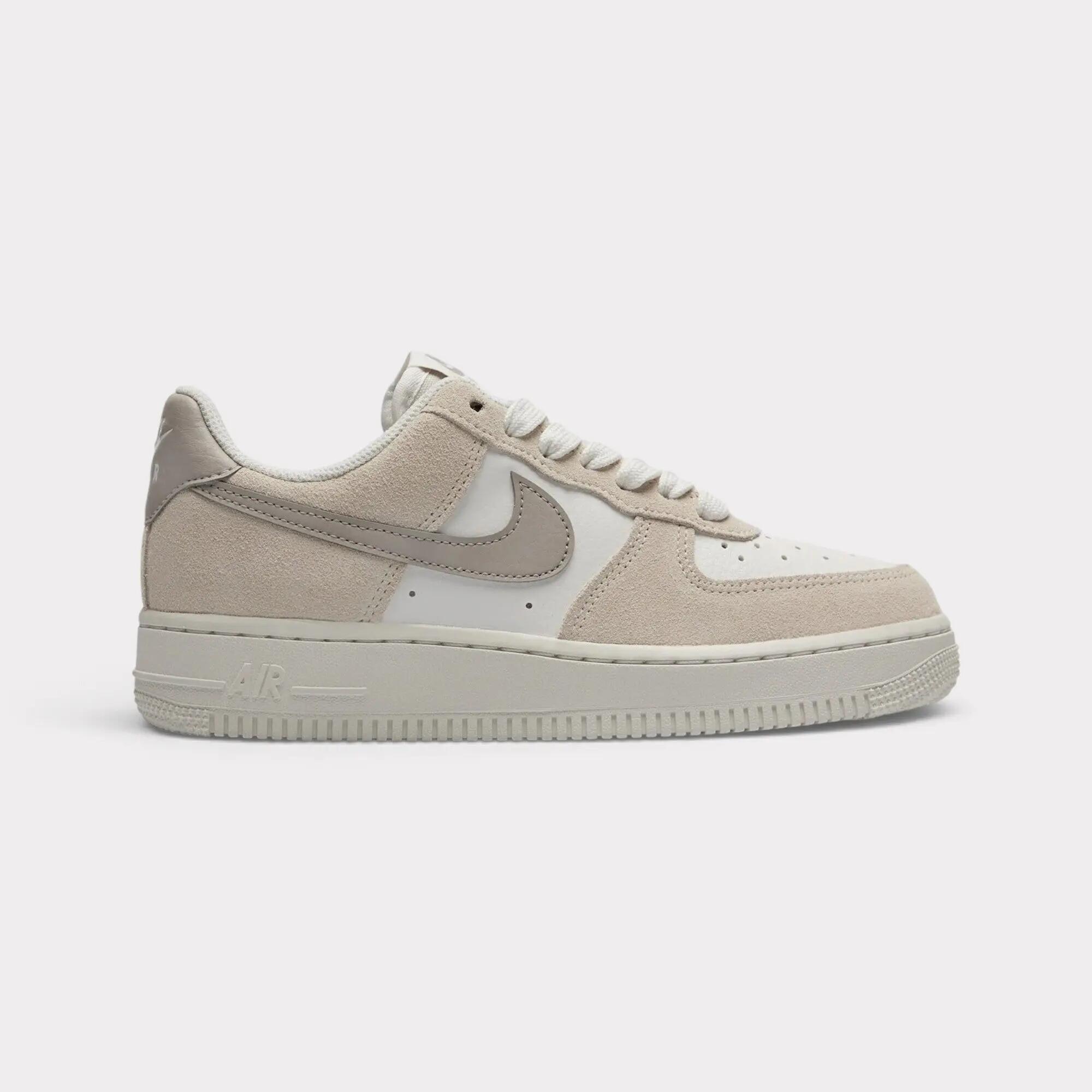 NIKE picture