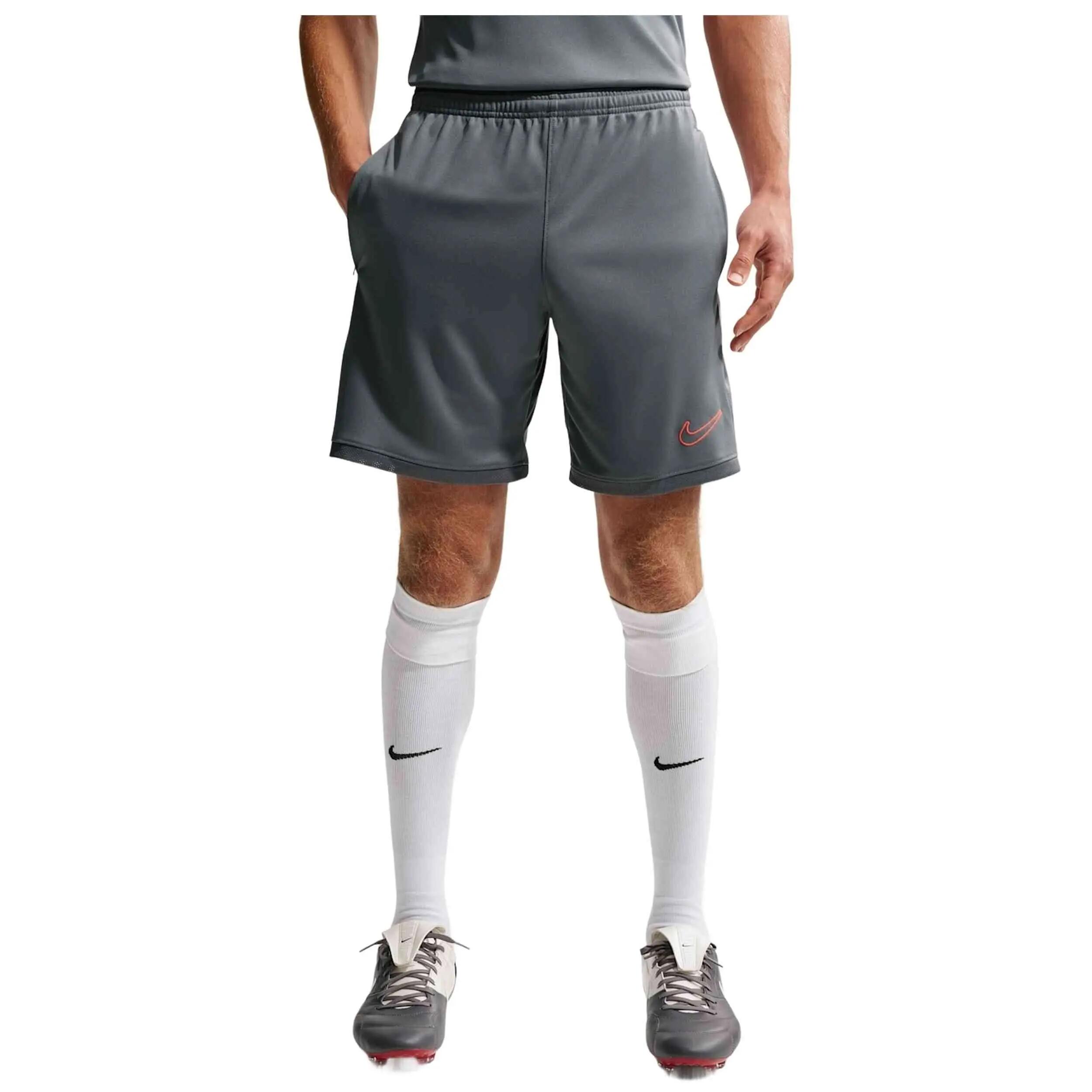 Korte broek Nike model Nike Academy voor mannen 4/5