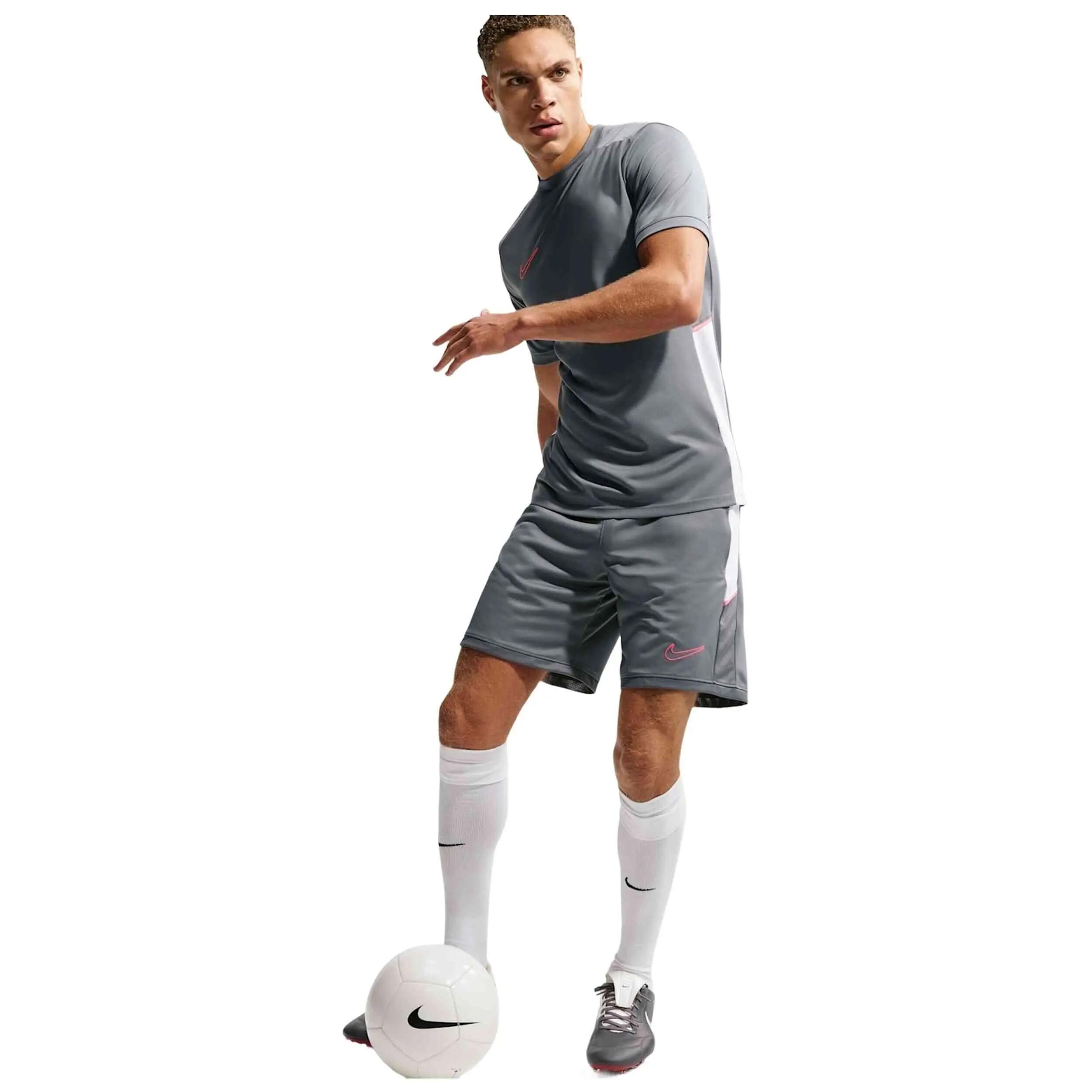 Korte broek Nike model Nike Academy voor mannen 3/5