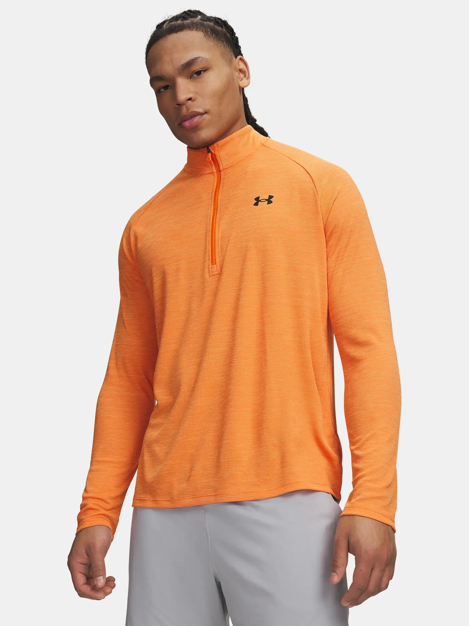 UNDER ARMOUR picture