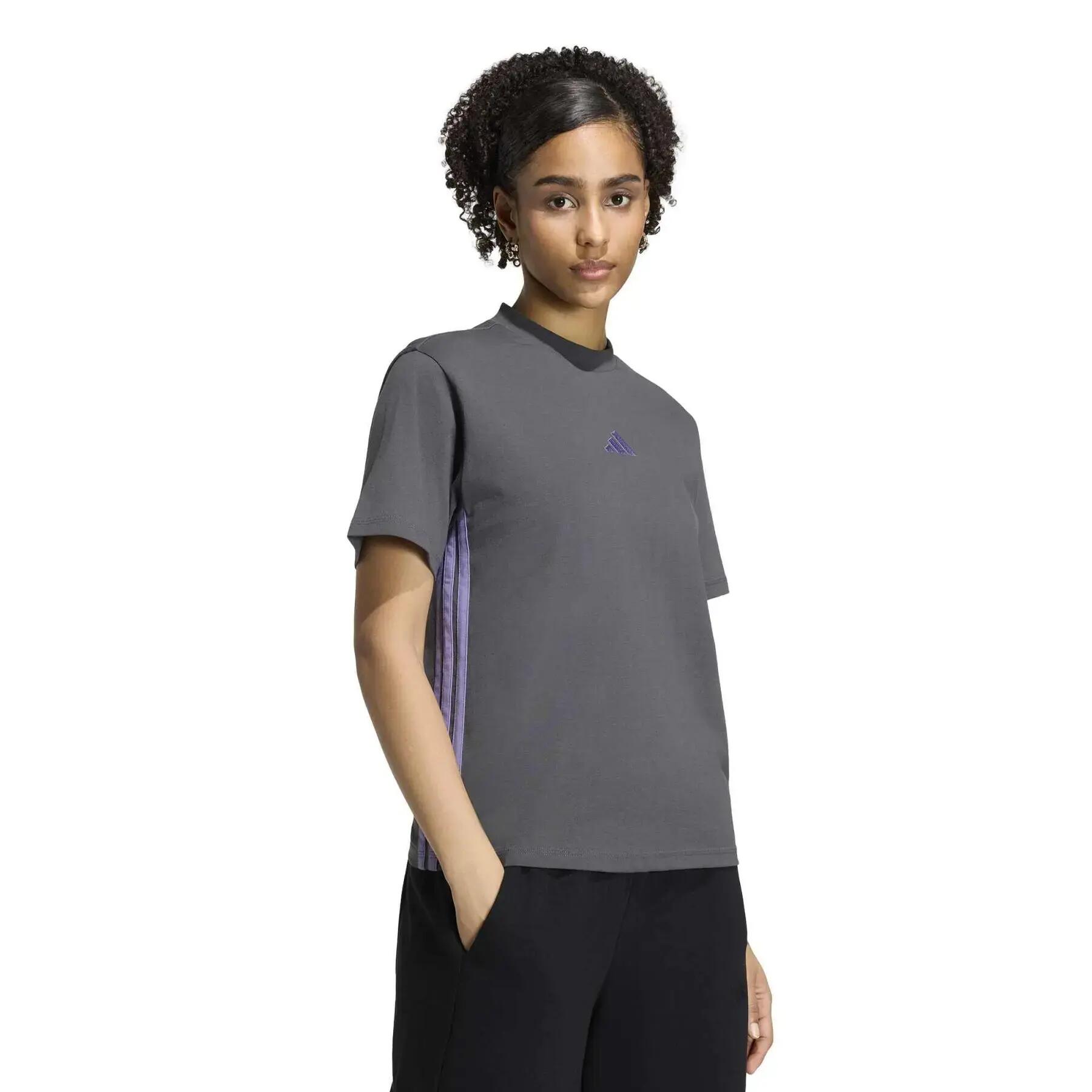 T-shirt da donna in cotone adidas Essentials 3-Stripes 2/6