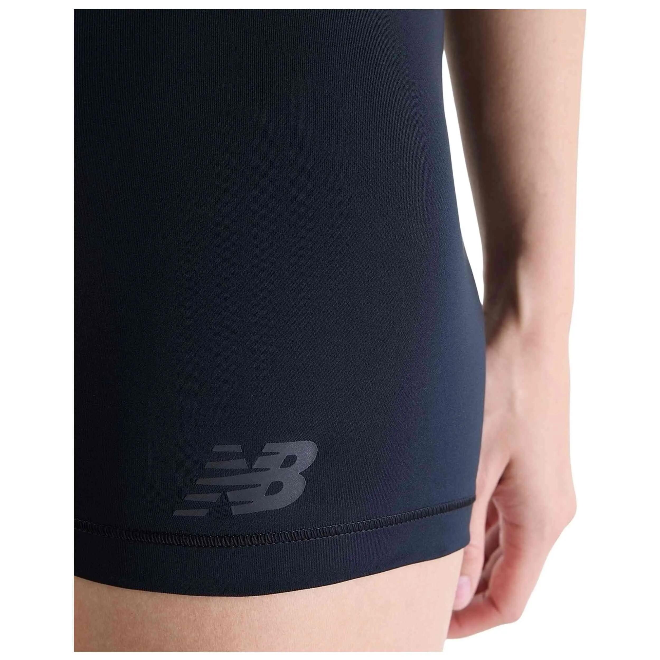 Korte broek New Balance model WB61G voor vrouwen 4/4