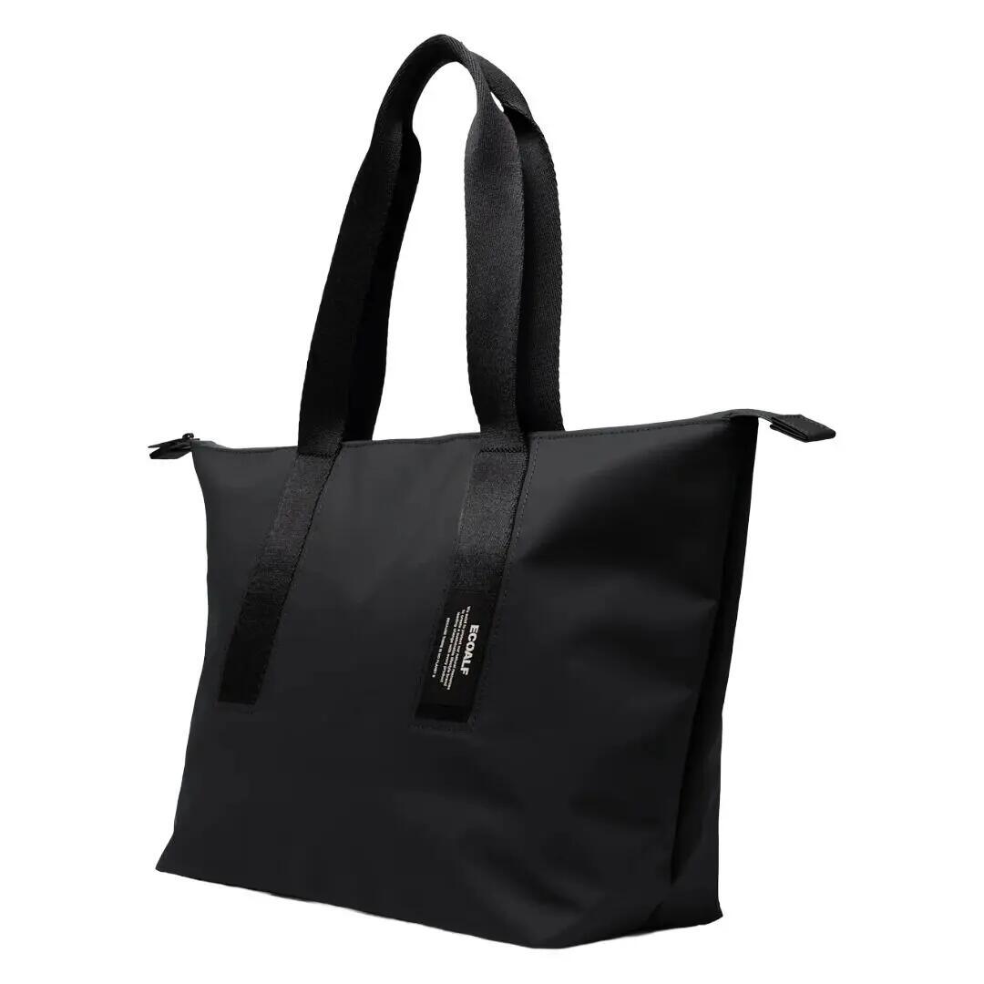 Bolso Negro Ecoalf Areny WR Medium Otto Black Resistente y Ligero 3/4
