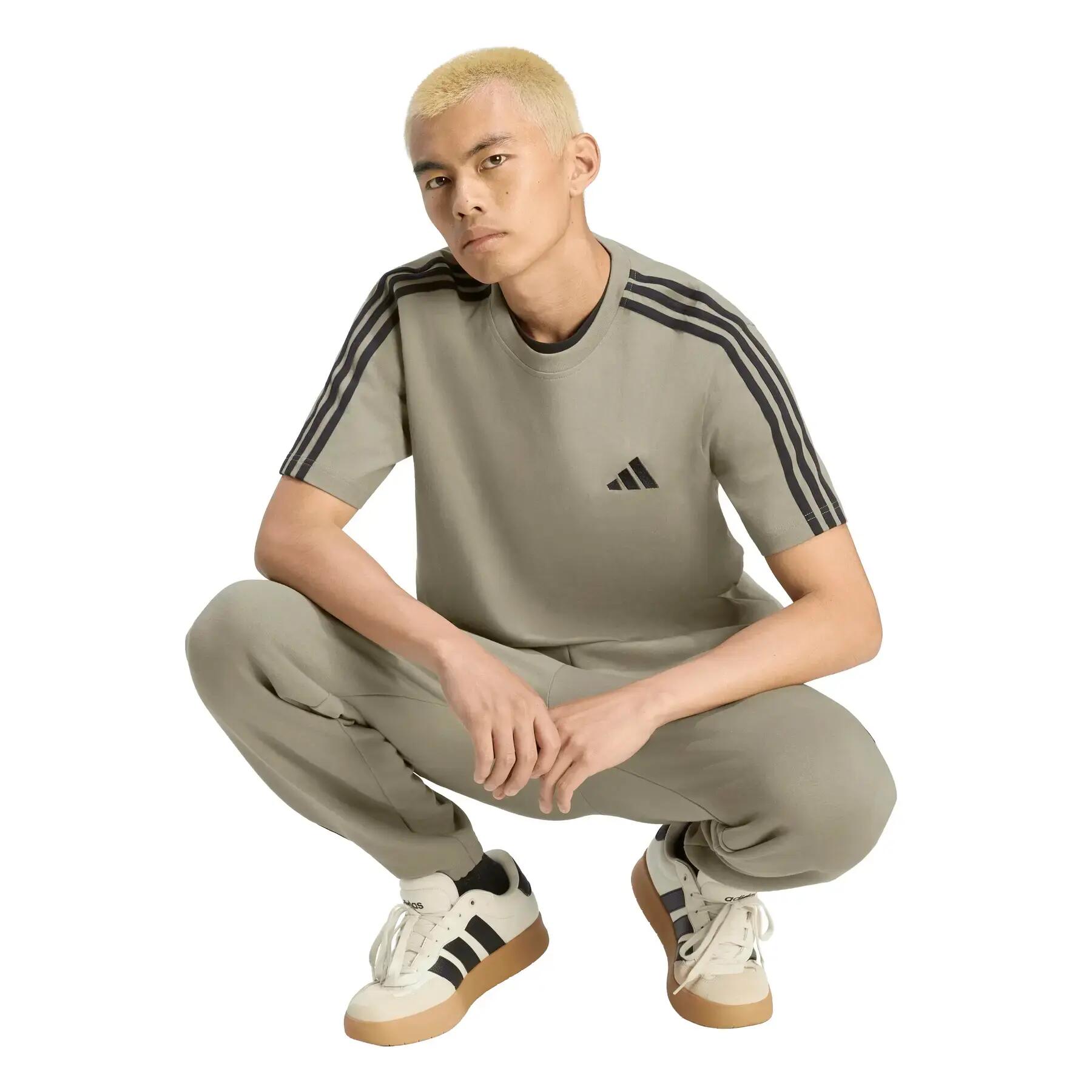 T-shirt adidas Essentials 3-Stripes 4/6