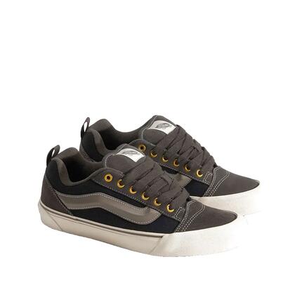 Zapatillas Vans Knu Skool Negro/Gris oscuro
