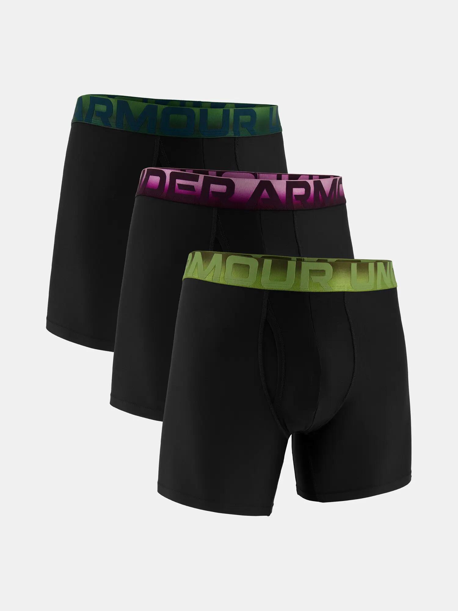 UNDER ARMOUR picture
