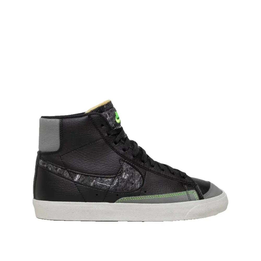NIKE picture