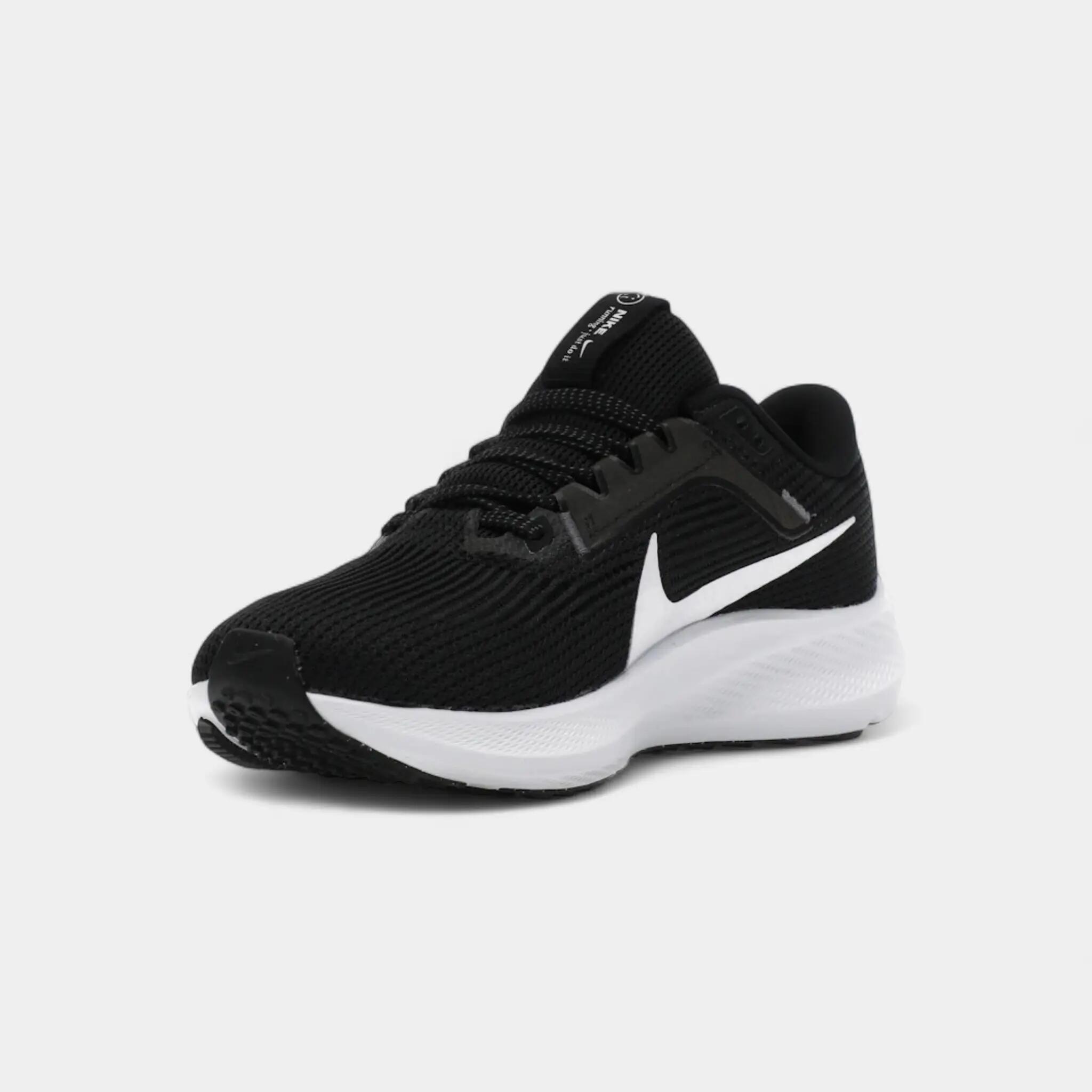Nike Air Zoom Pegasus 40 Black White 3/5
