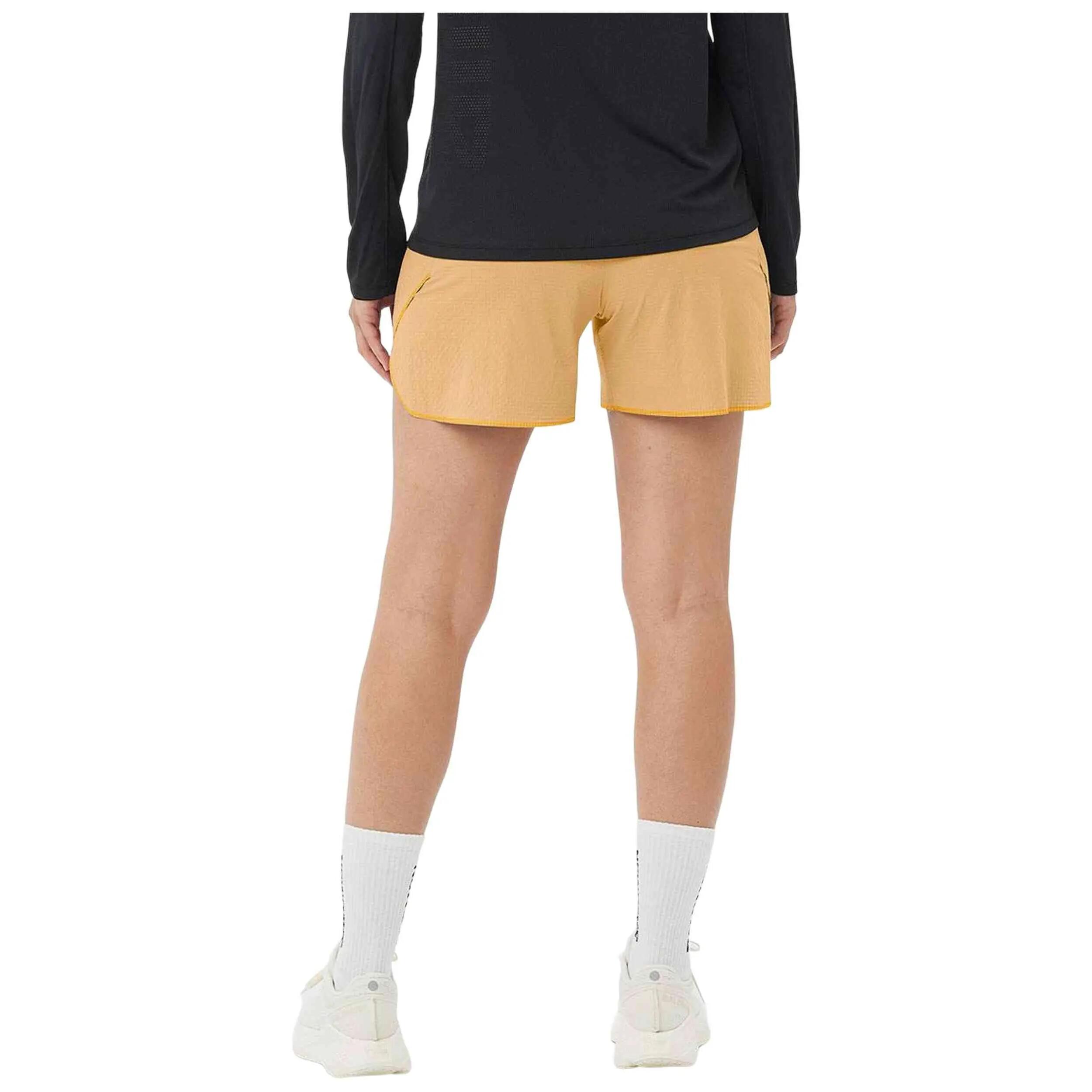 Pantaloncini Salomon modello Sense Aero 5 per donne 3/3