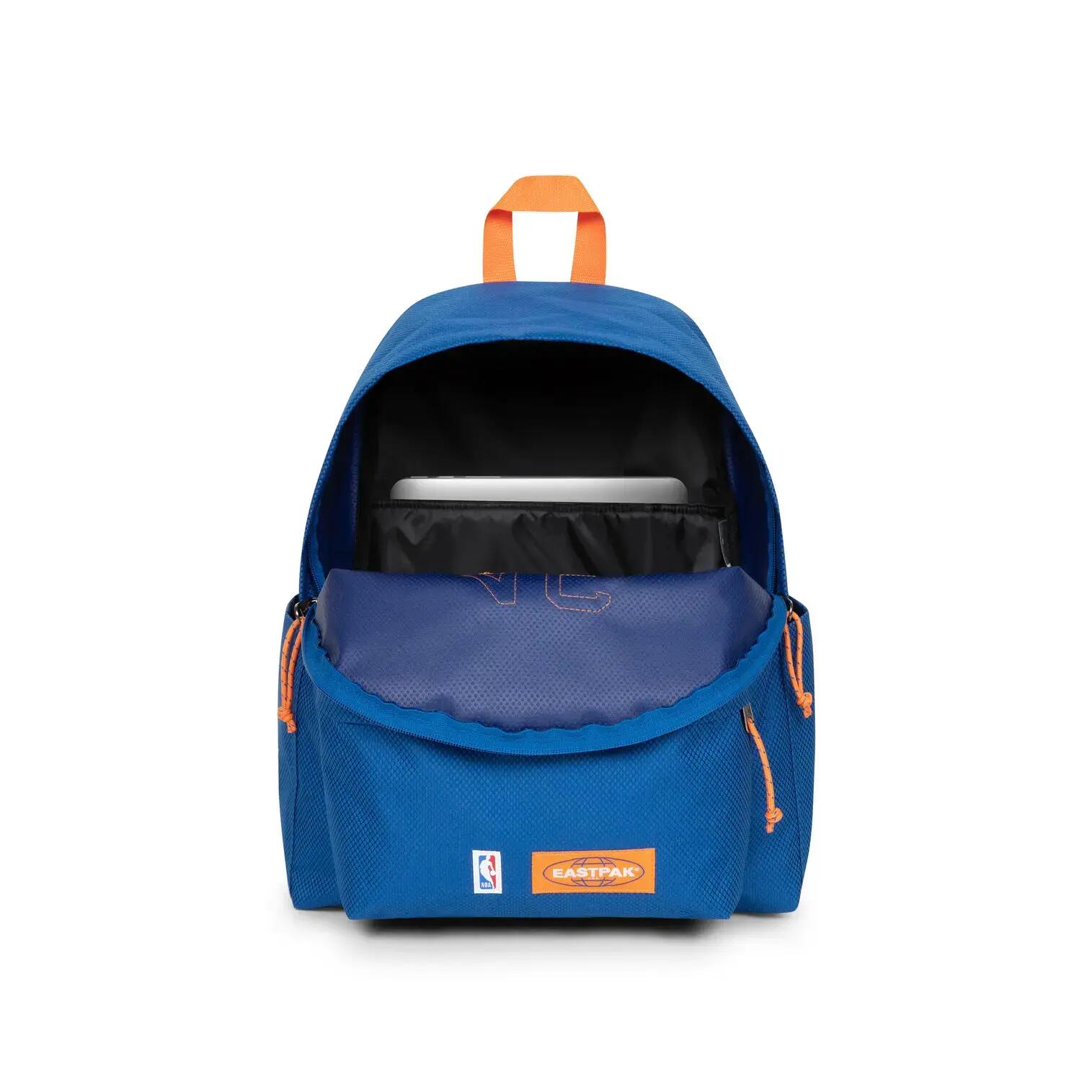 Sacola as costas Eastpak Day Pak'r New York Knicks Heritage 3/6