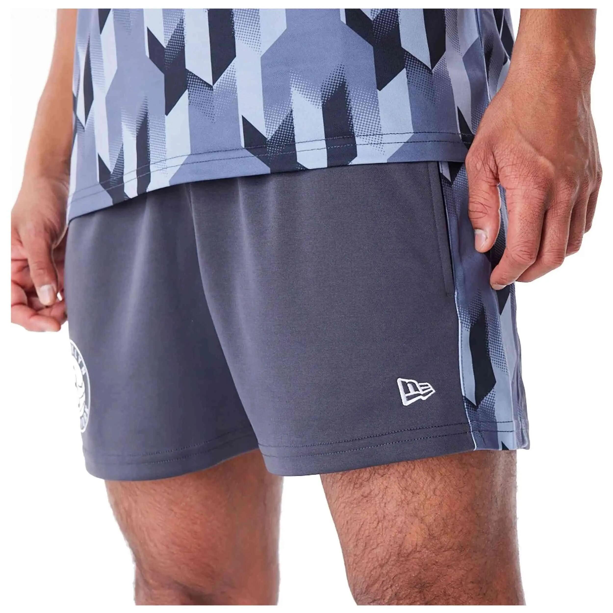 Kurze hose New Era Modell 60565048-021 für männer 4/5