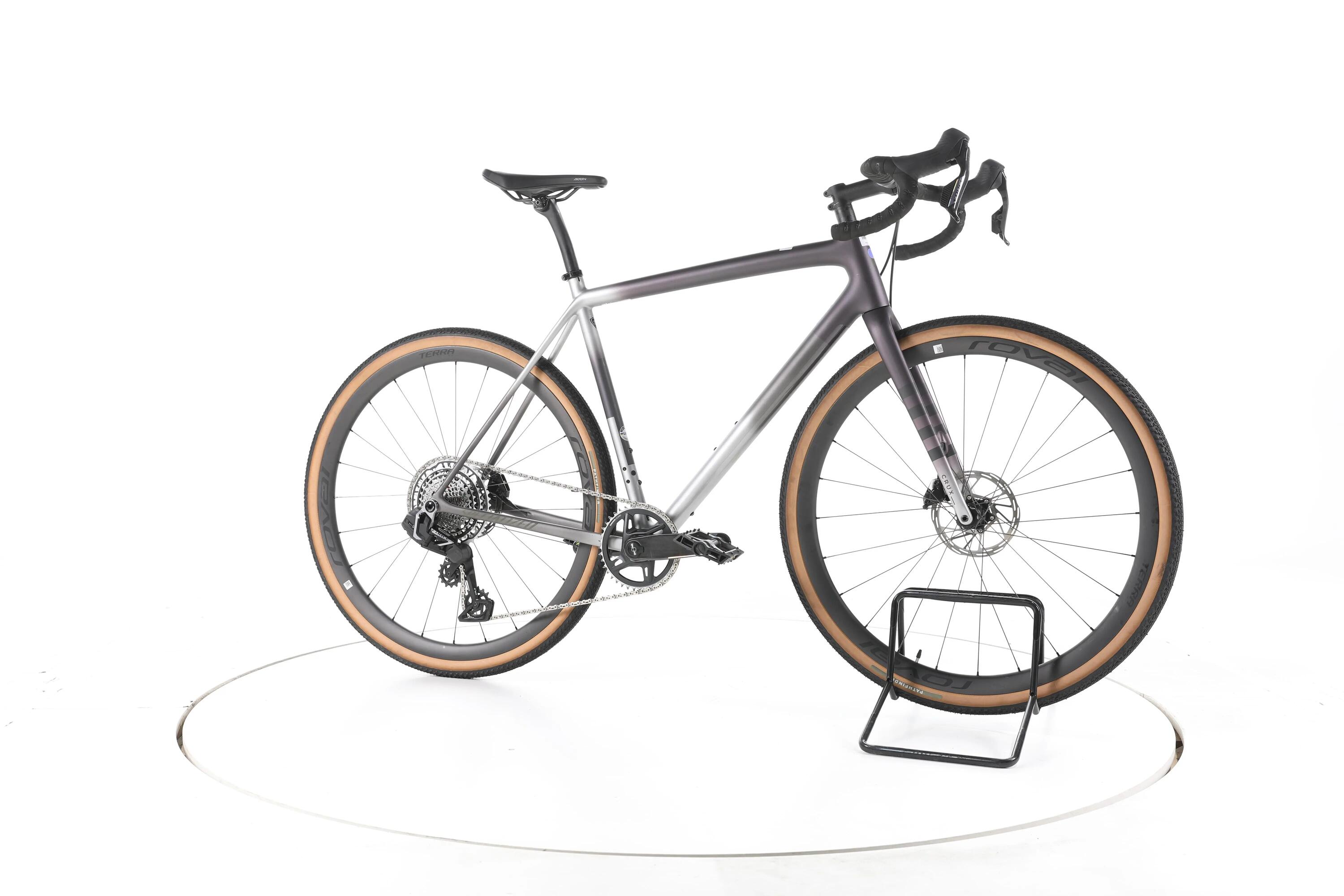 Segunda vida - Specialized Crux Pro Gravelbike Carbon 2025 - Muy buen estado 2/7