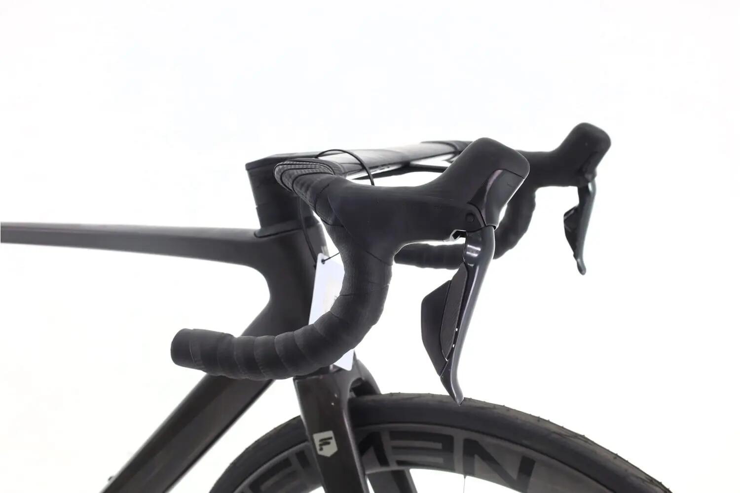 Tweedehands racefiets ·  Izalco Max Di2 12V · Zeer goede toestand 6/8