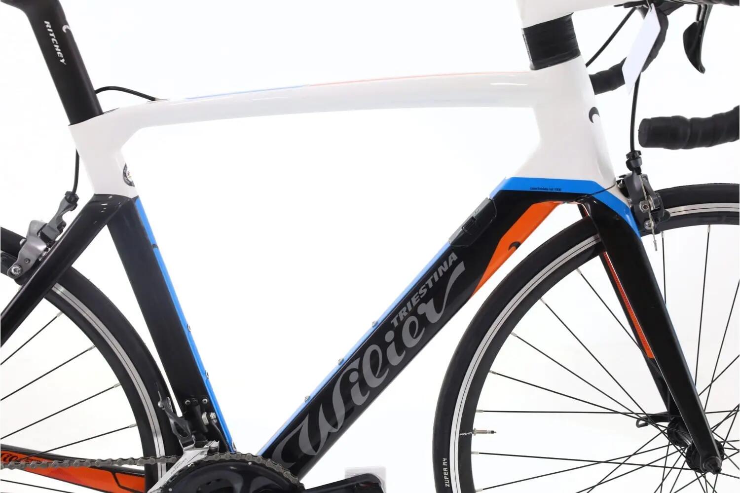 Tweedehands racefiets · Wilier Cento 10 Air · Zeer goede toestand 2/8