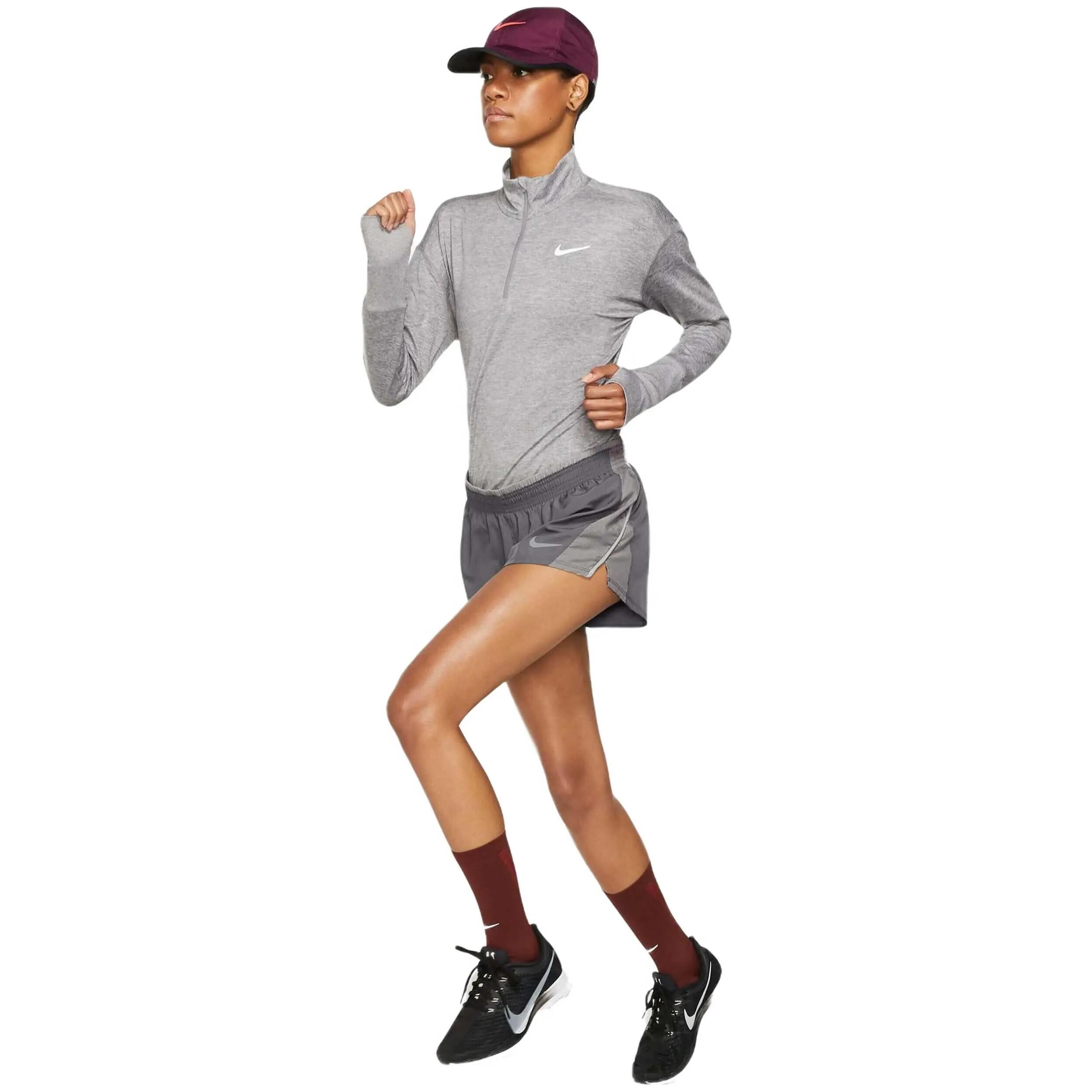 Pantaloncini Nike modello 895863-036 per donne 3/5