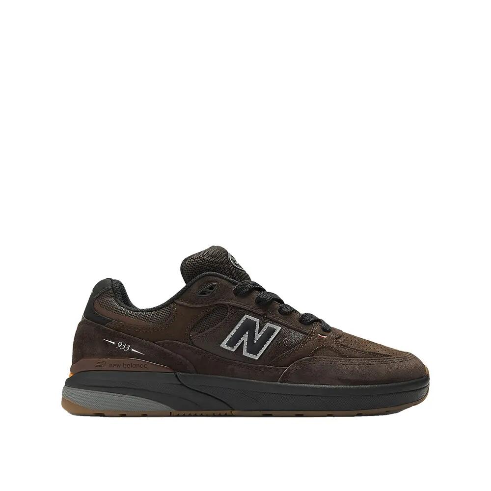 NEW BALANCE picture