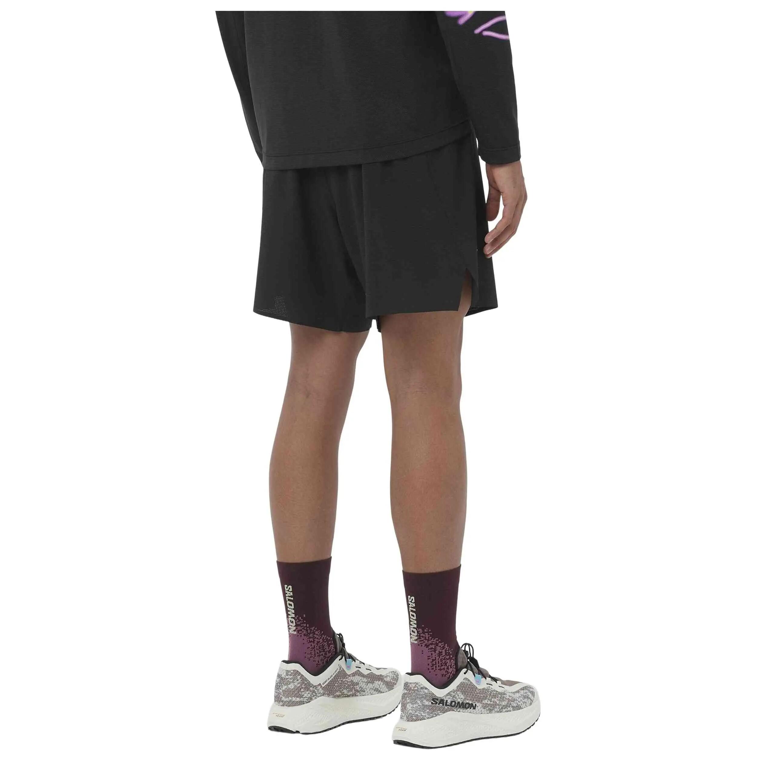 Kurze hose Salomon Modell Sense Aero Shorts 7" für männer 4/5