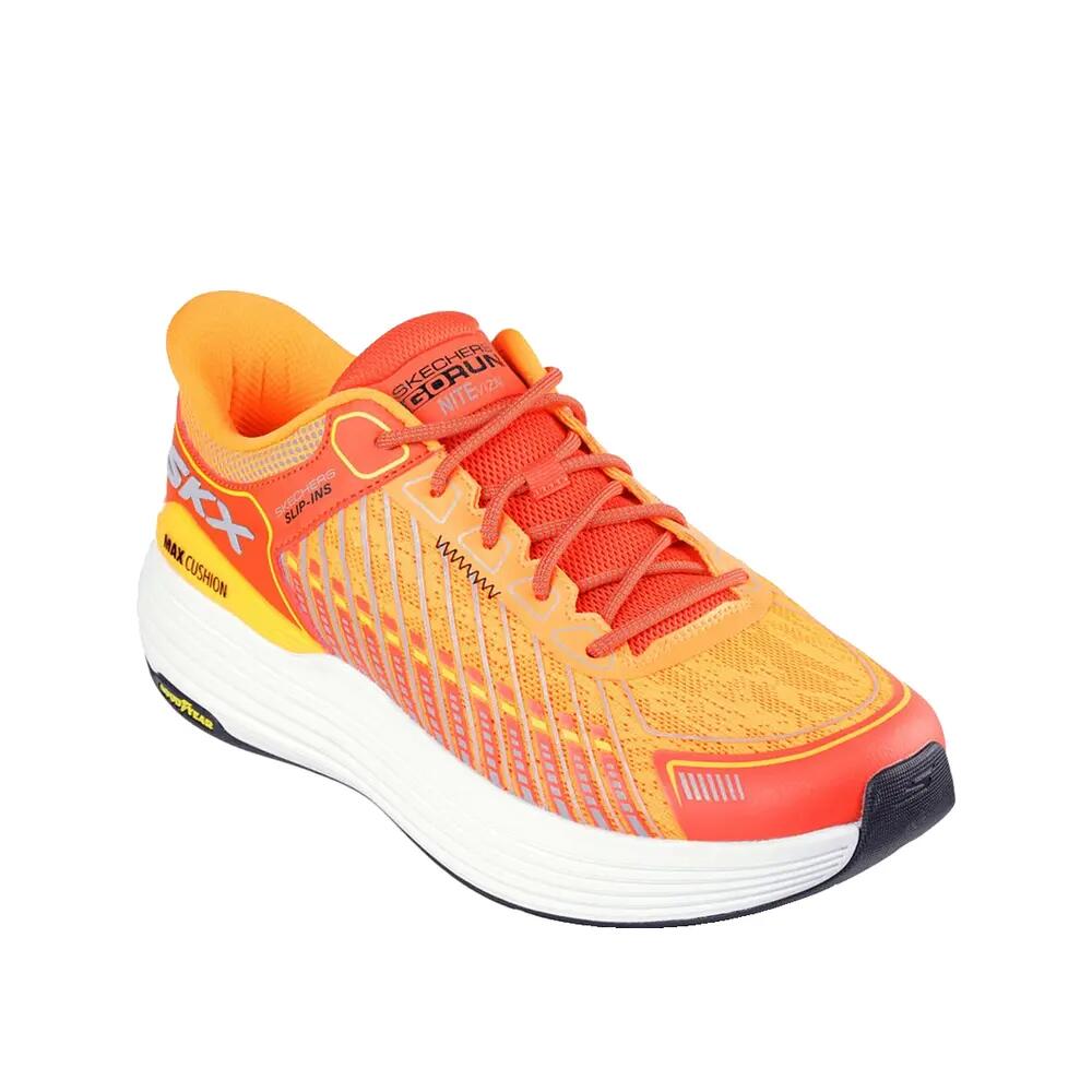 Skechers Max Cushioning Suspension Schuhe Orange 2/6