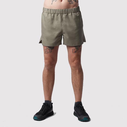 C2C Running Shorts Herren, nachhaltige kurze Laufhose, olivgrün, ohne Aufdruck